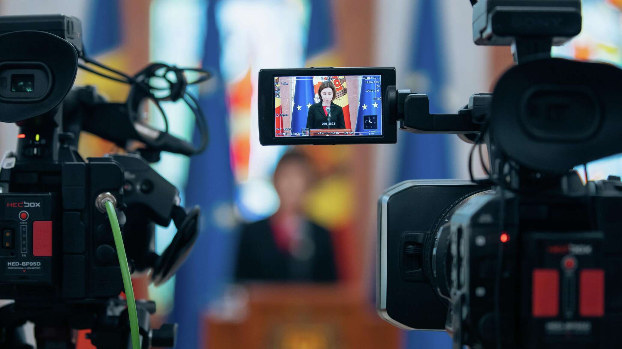 Журналист: "Майя Санду требует от меня 100 тысяч леев, увидимся в суде" 