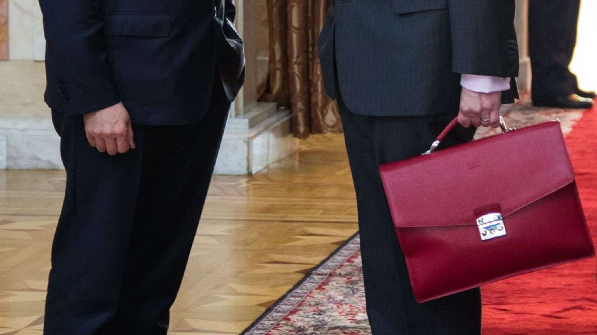 Se schimbă peisajul bancar românesc 