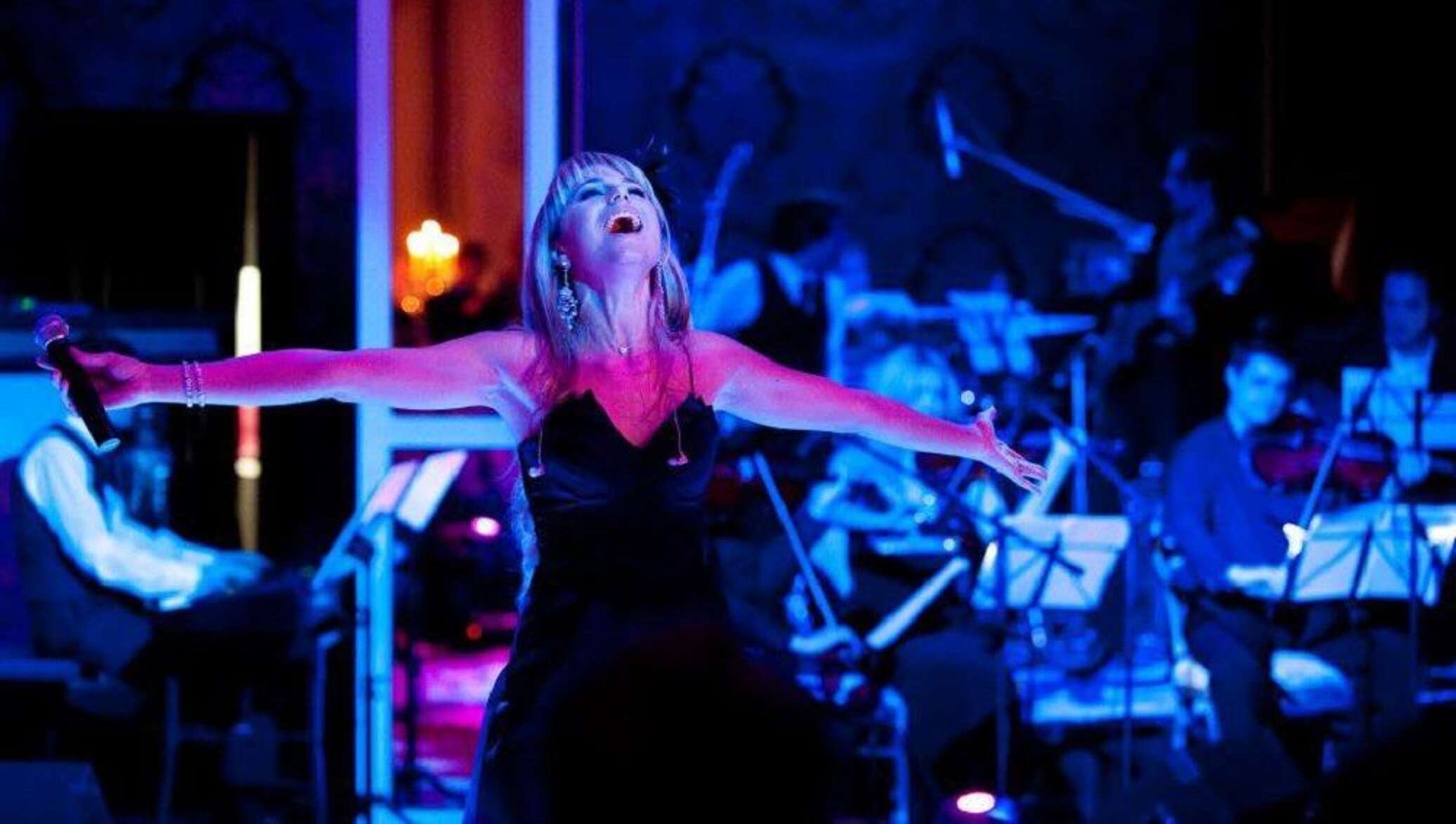 Natalia Gordienko, cu buzele pudrate - Video