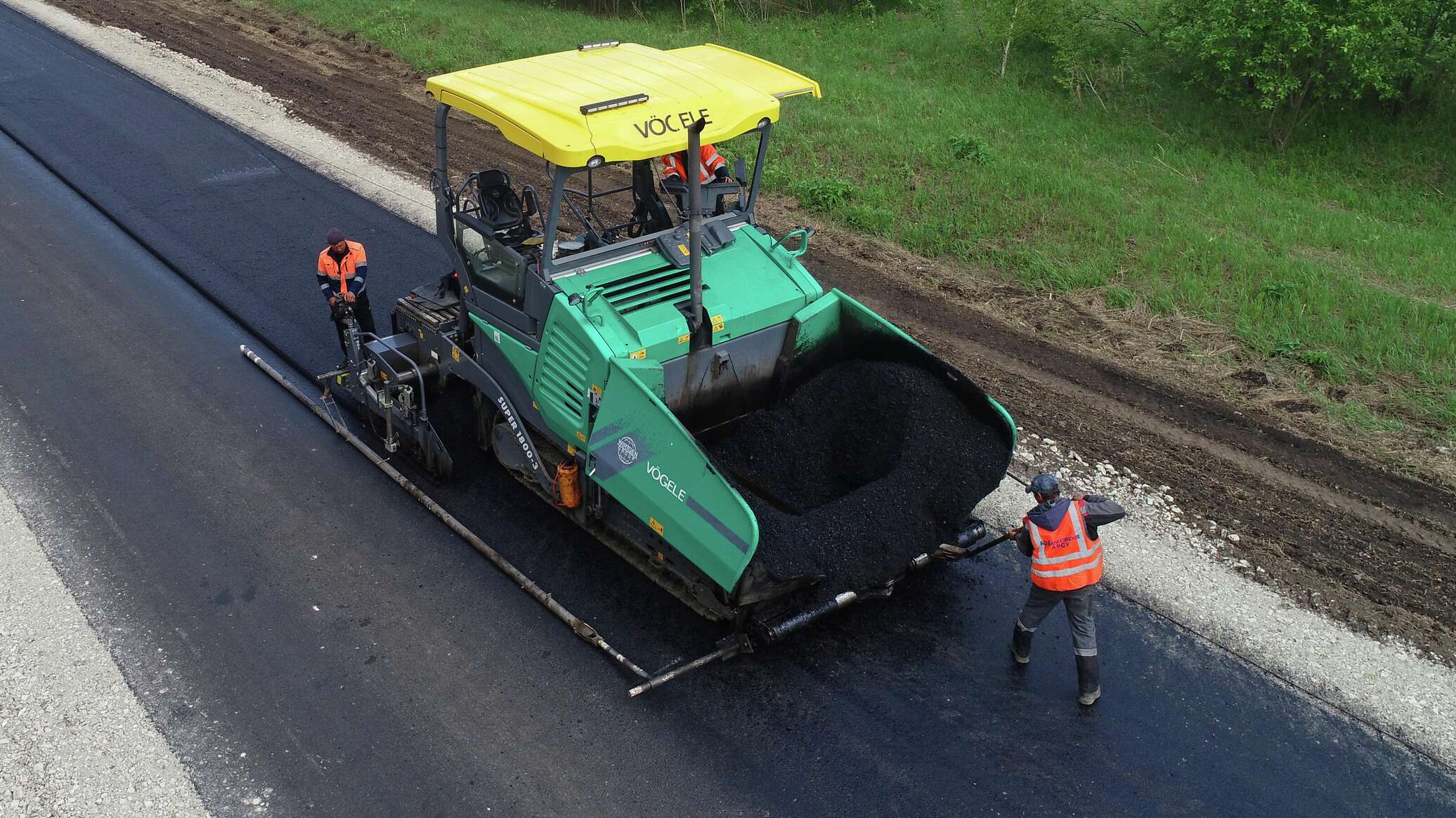 Guvernul anunță începerea reconstrucției pe scară largă a drumurilor din Moldova 