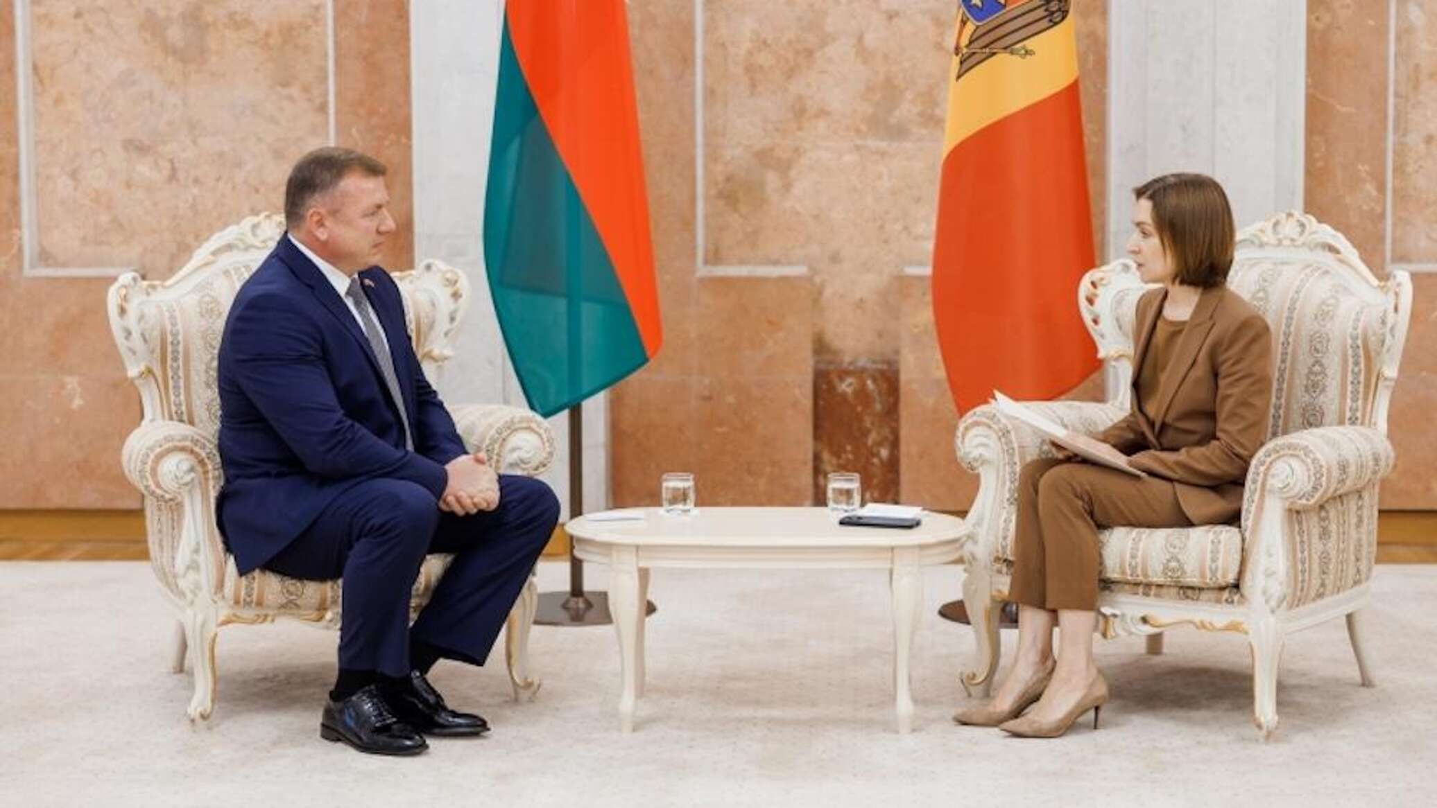 Maia Sandu a primit scrisorile de acreditare ale ambasadorilor mai multor țări 