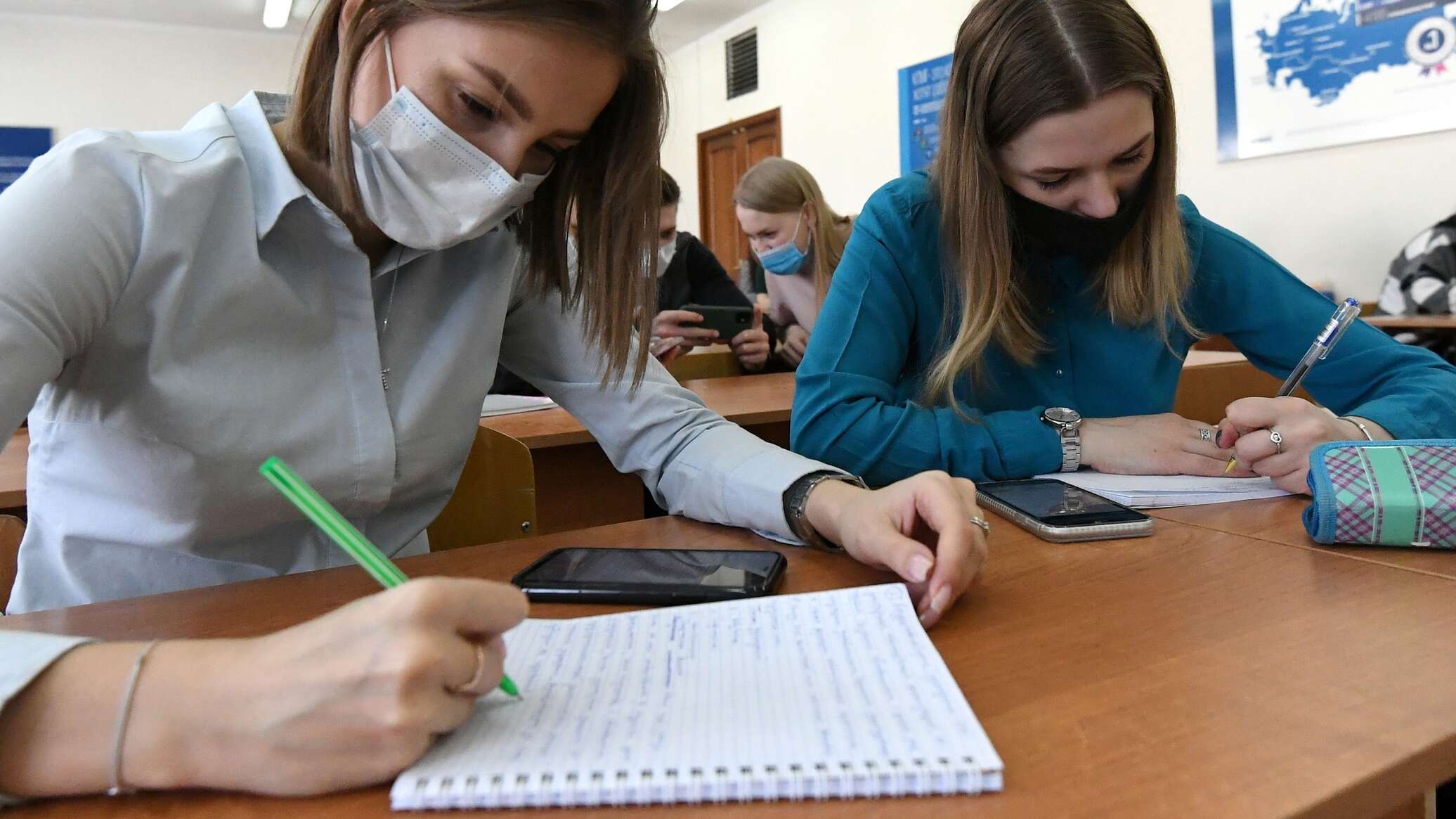 Universitățile rămân fără studenți