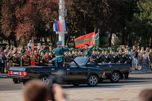 В Приднестровье отметили 35-летие торжественным парадом - 02.09.2025, Sputnik Молдова