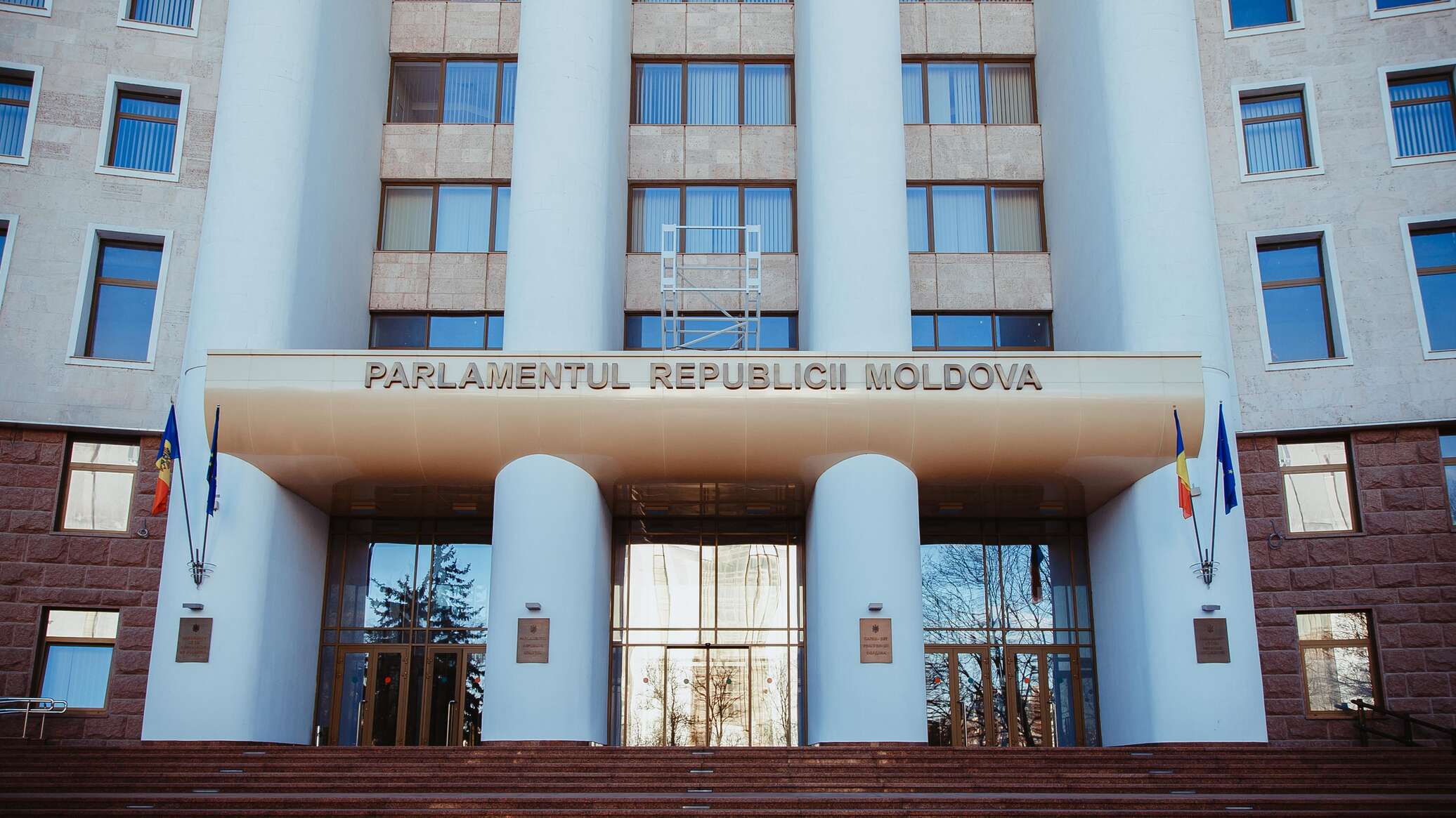 În Moldova au început alegerile parlamentare 