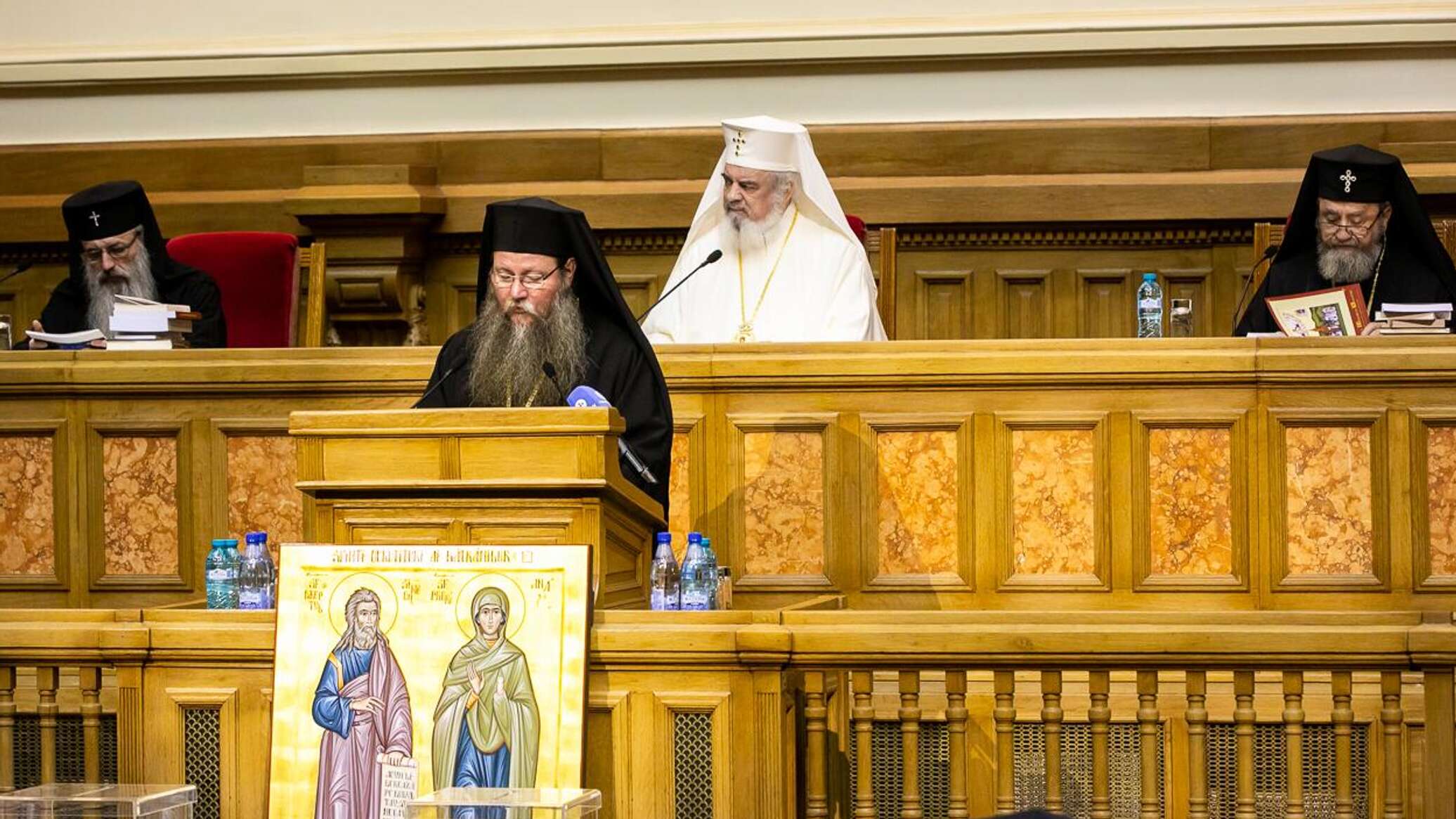 BOR ia atitudine împotriva căsătoriilor gay 