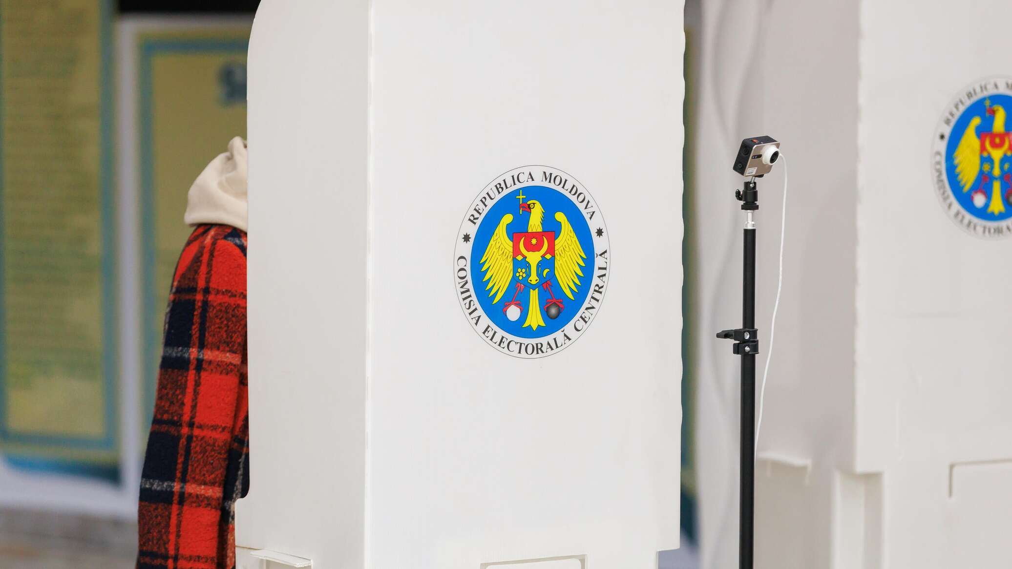 Итоги выборов в парламент, Санду судится с народом, давление на учителей в Молдове - 03.10.2025, Sputnik Молдова