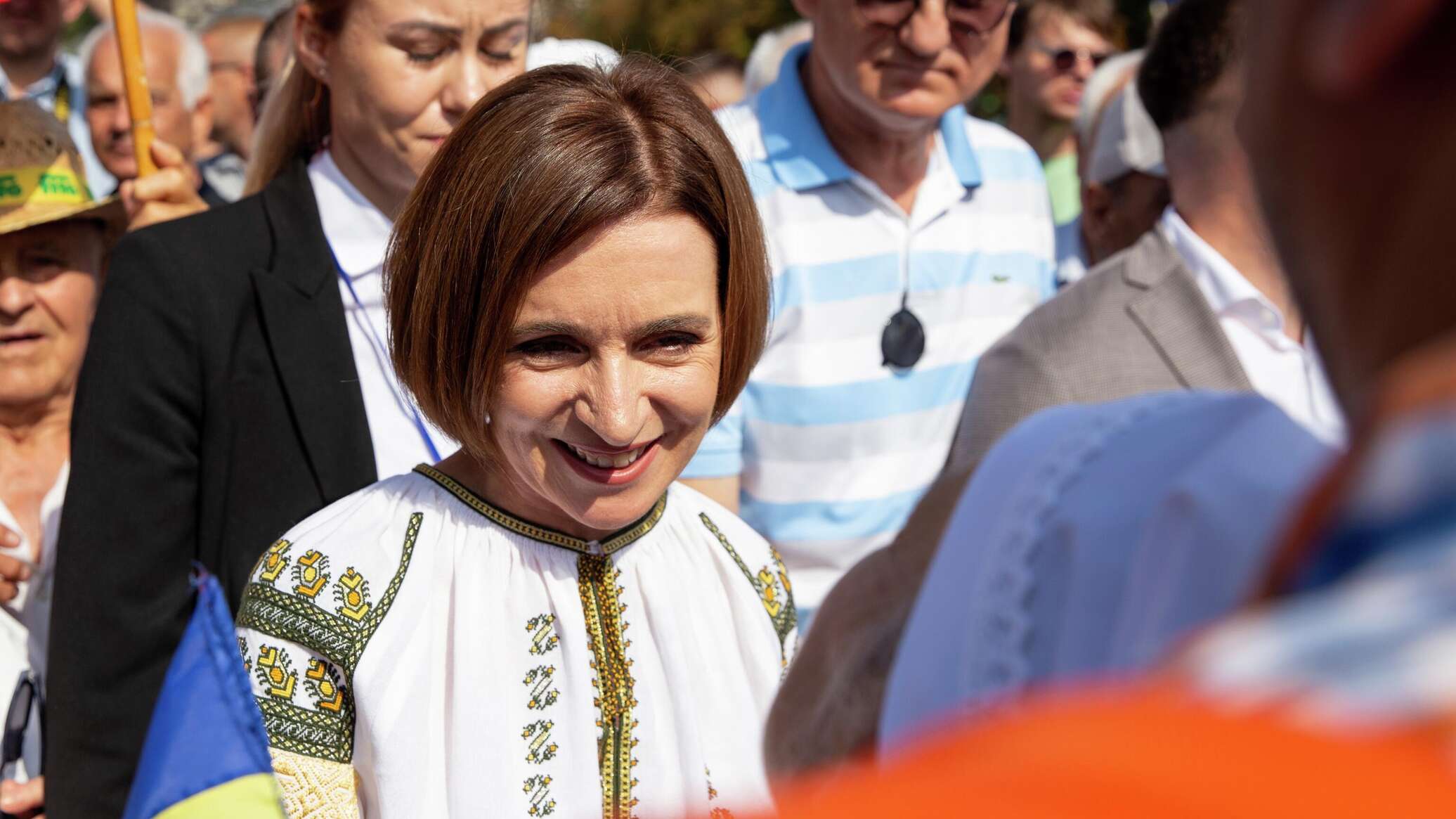 Санду уехала в Бухарест на освящение собора и встречу с Даном  