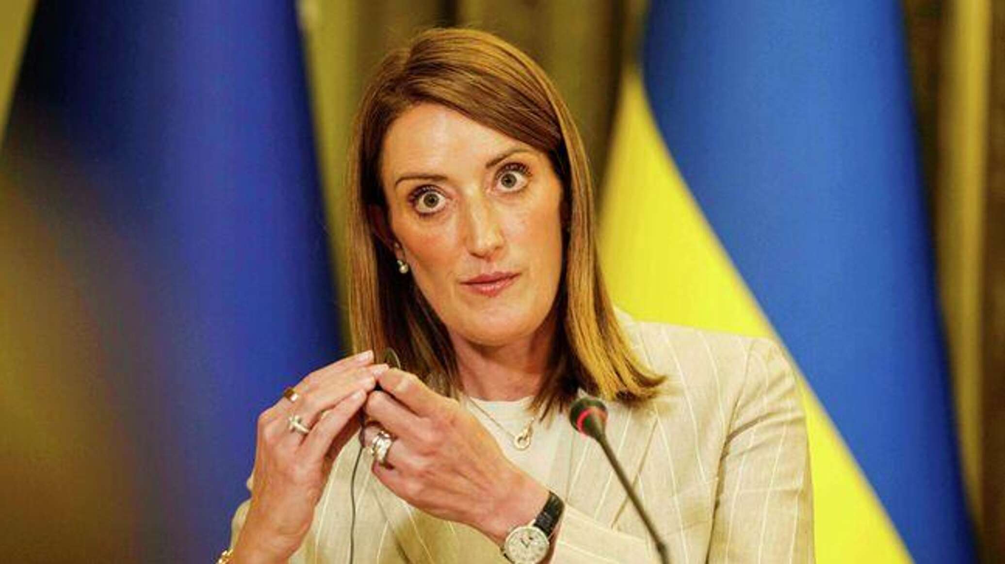 Депутатские хлопоты: Метсола выступит в парламенте, коммунисты отметят 7 Ноября