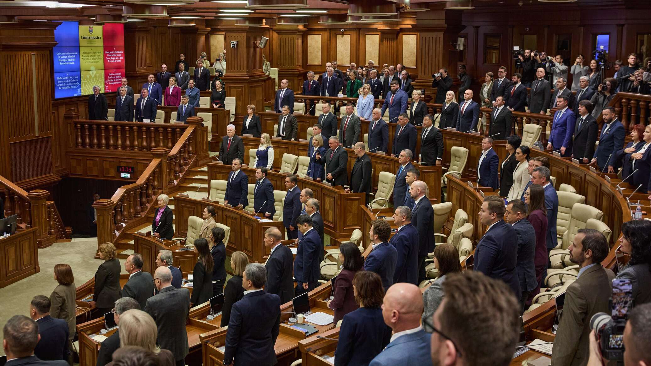 PAS и отношения Молдовы с Россией, экономия власти на бедных, решительность оппозиции  - 10.11.2025, Sputnik Молдова