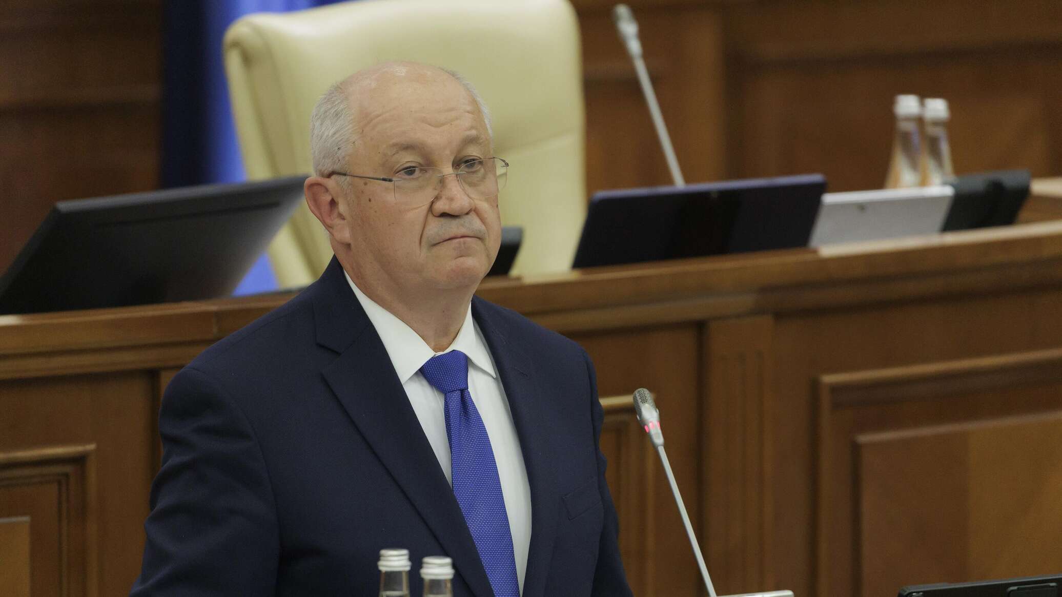 Premierul Munteanu, a plecat la București în prima sa vizită oficială în străinătate 