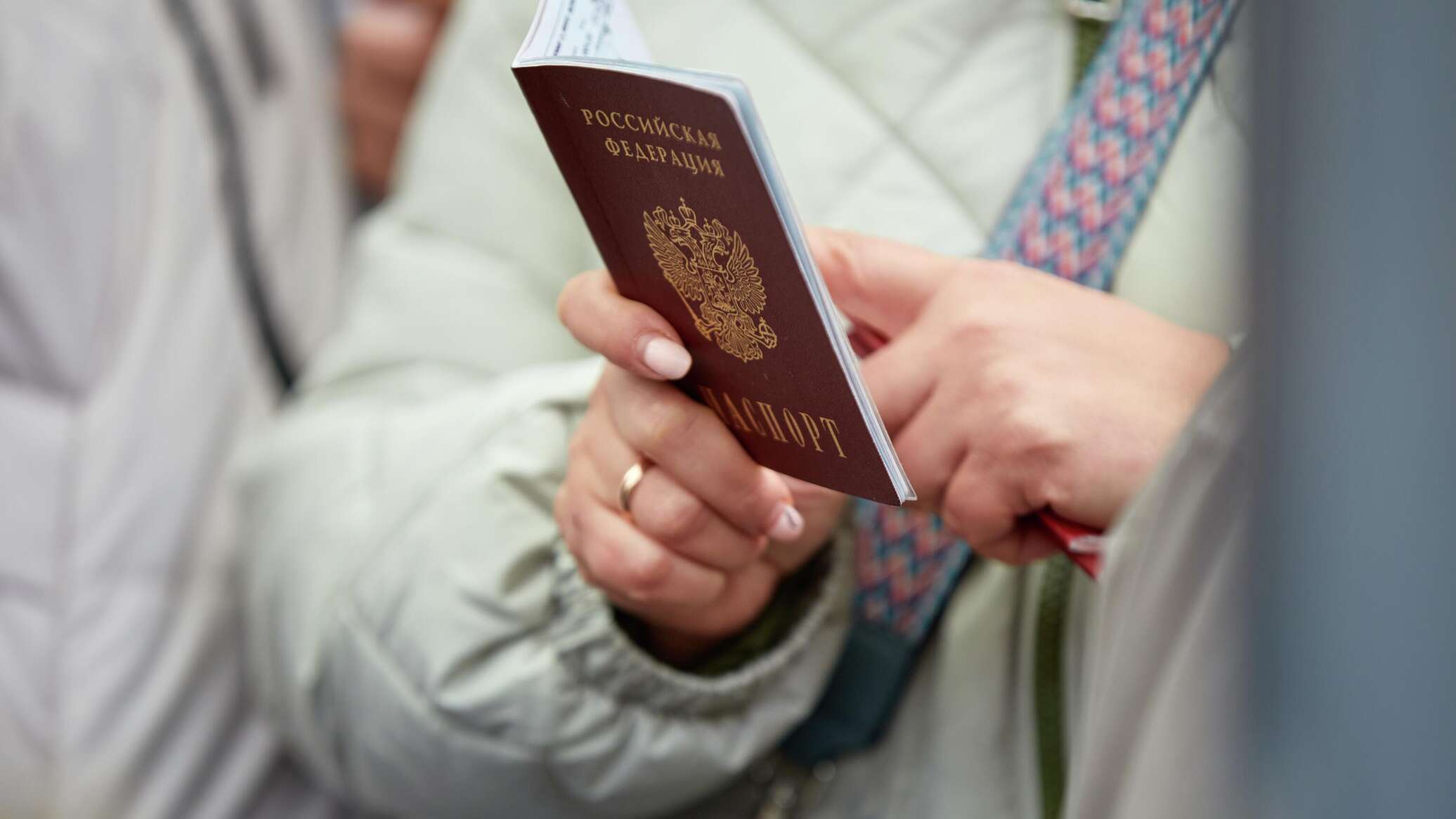 Консульский отдел посольства России в Кишиневе возобновил выдачу документов 