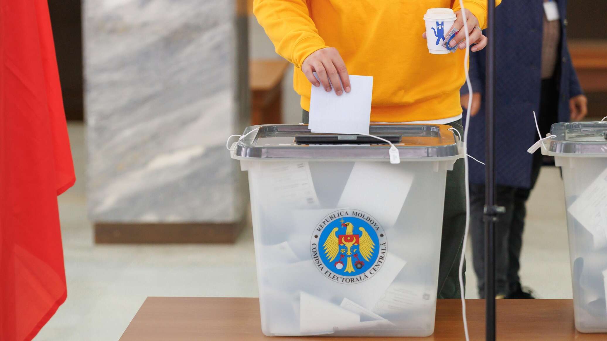 Настроения народа Молдовы после выборов, отношение к кабмину Мунтяну - 06.11.2025, Sputnik Молдова