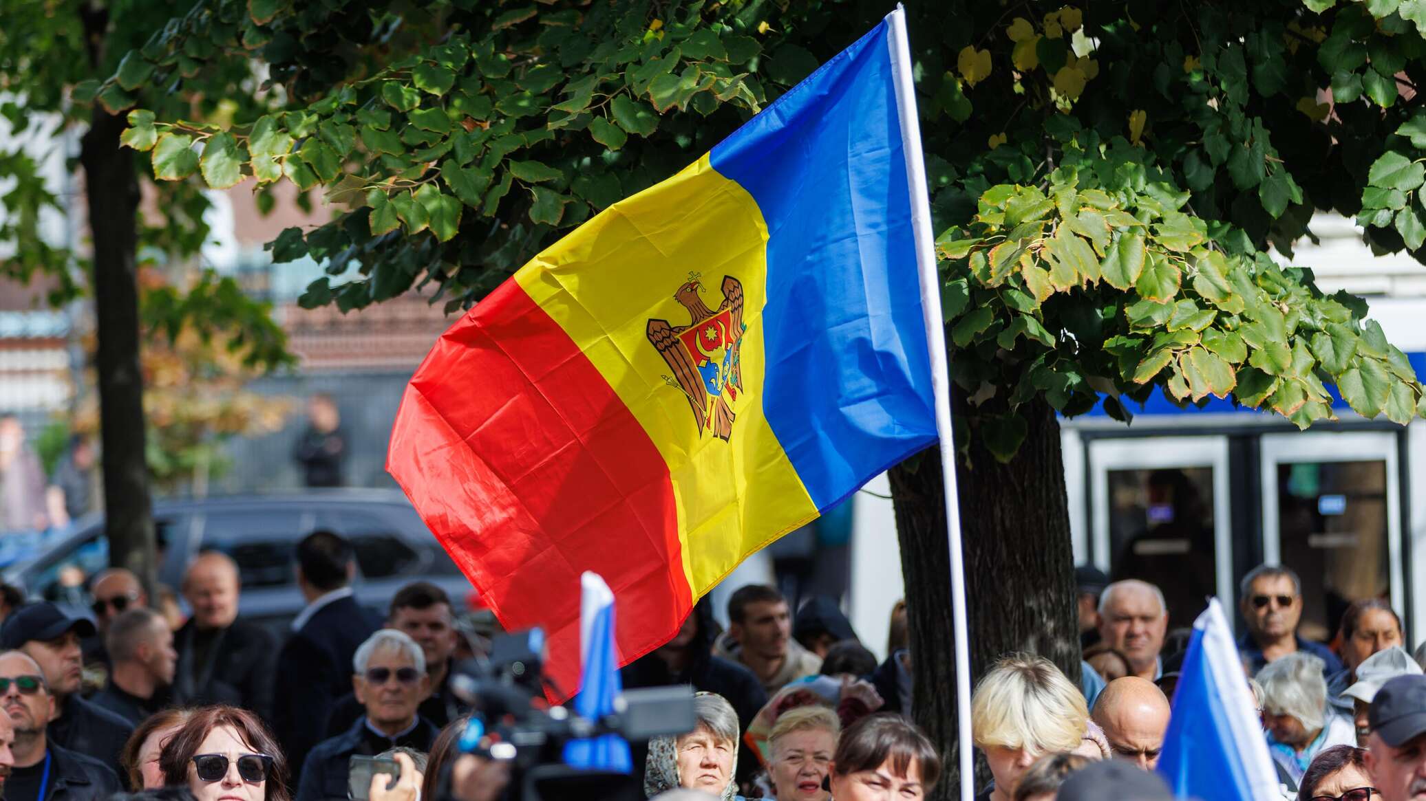 Парламент утвердил новые правила для проведения общественных мероприятий 