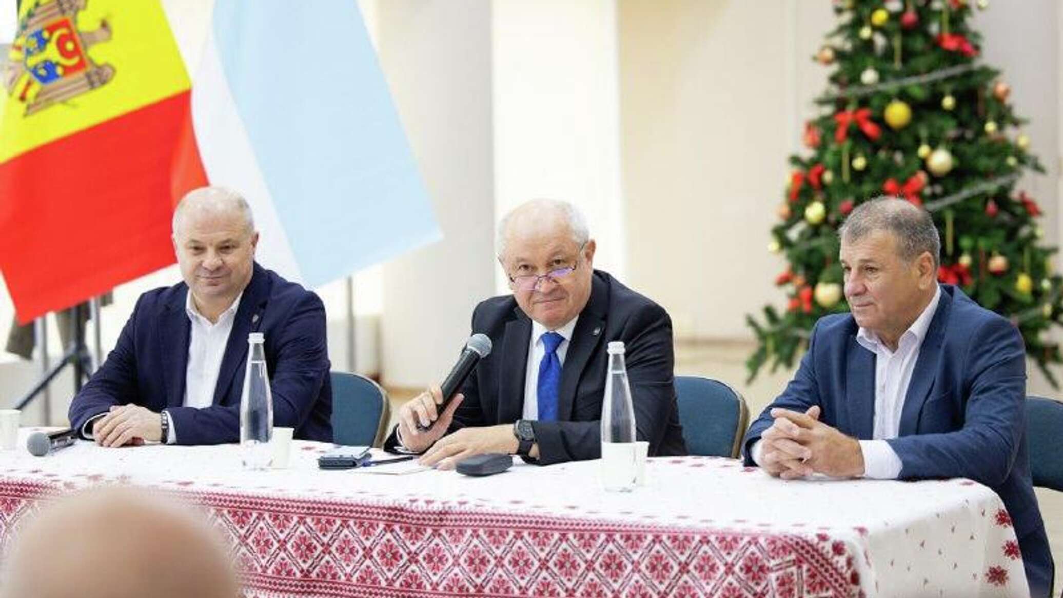 Премьер Мунтяну в ходе рабочей поездки в Гагаузию встретился с мэрами 