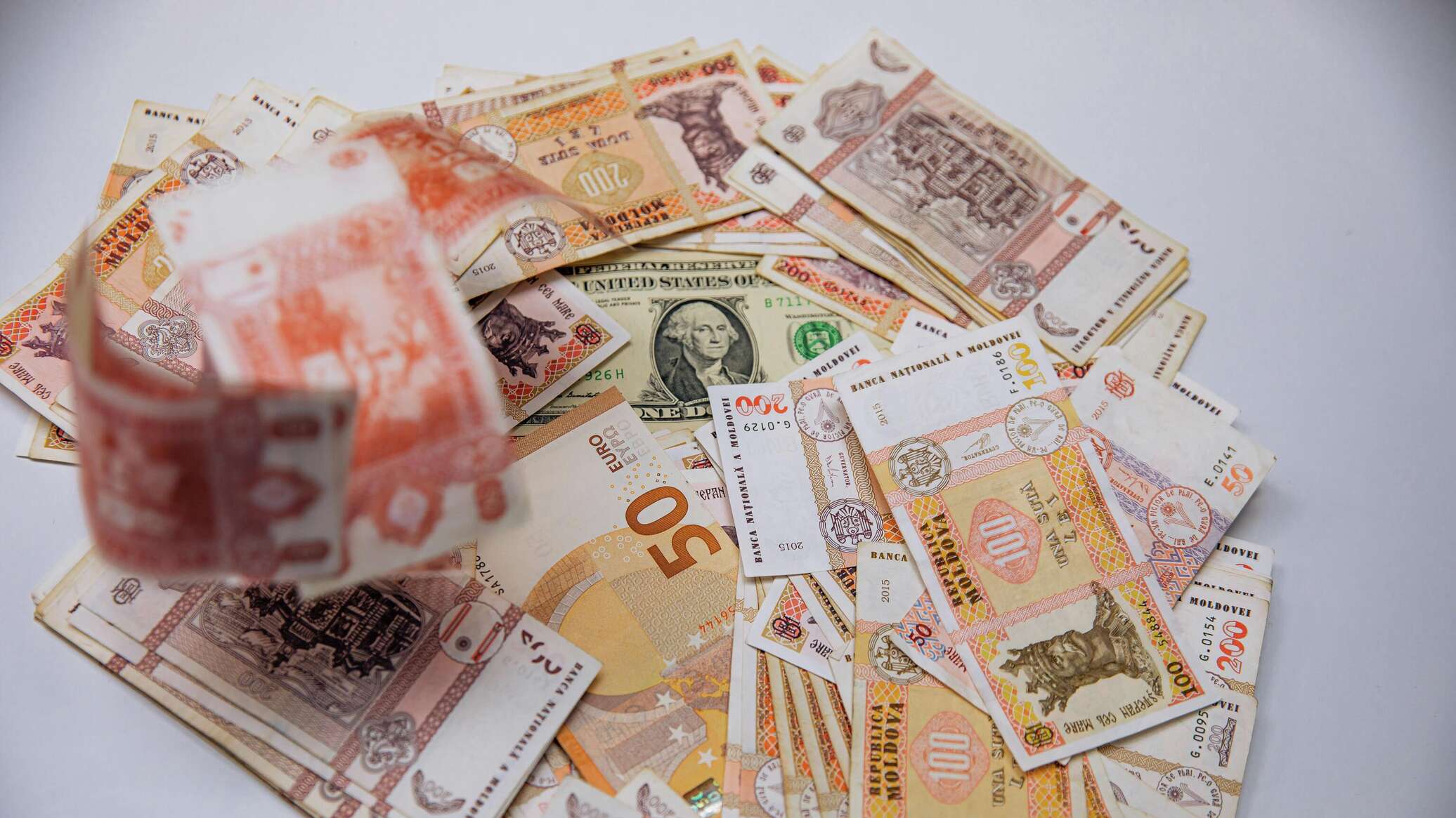 Молдова на грани коллапса, PAS экономит на обездоленных, молдаван лишают идентичности - 10.12.2025, Sputnik Молдова