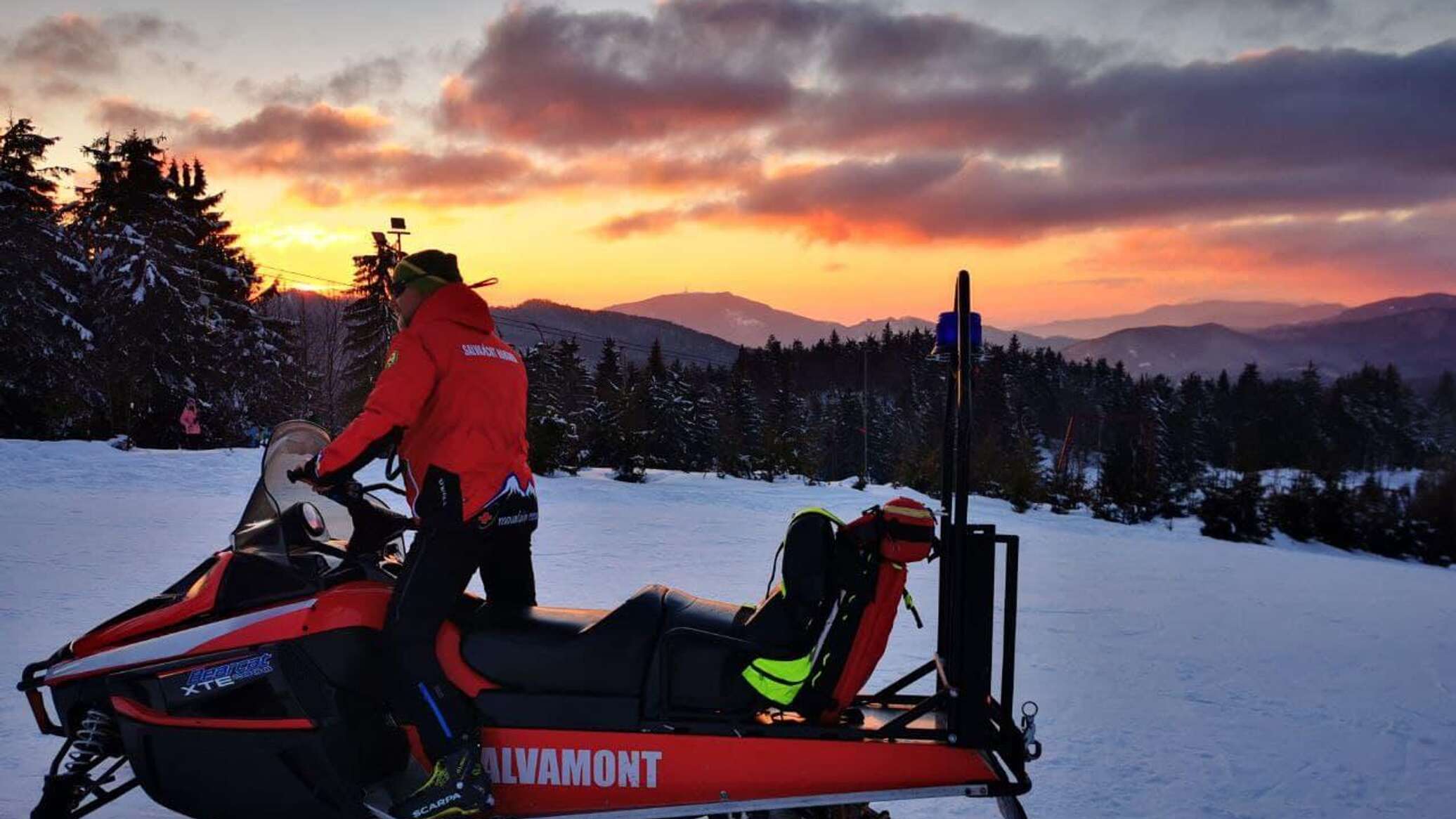 В Румынии спасают застрявших в горах четырех молдавских туристов   