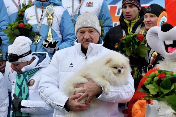 Чавес, Лукашенко, Эрдоган: политические деятели и знаменитости, родившиеся в год Лошади - 31.12.2025, Sputnik Молдова
