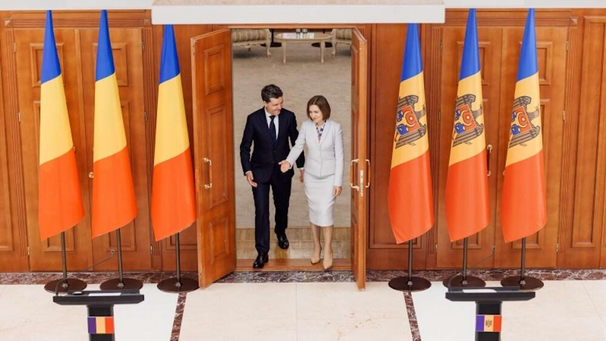 Румынизация Молдовы, переписывание истории и экономия на образовании - 10.01.2026, Sputnik Молдова