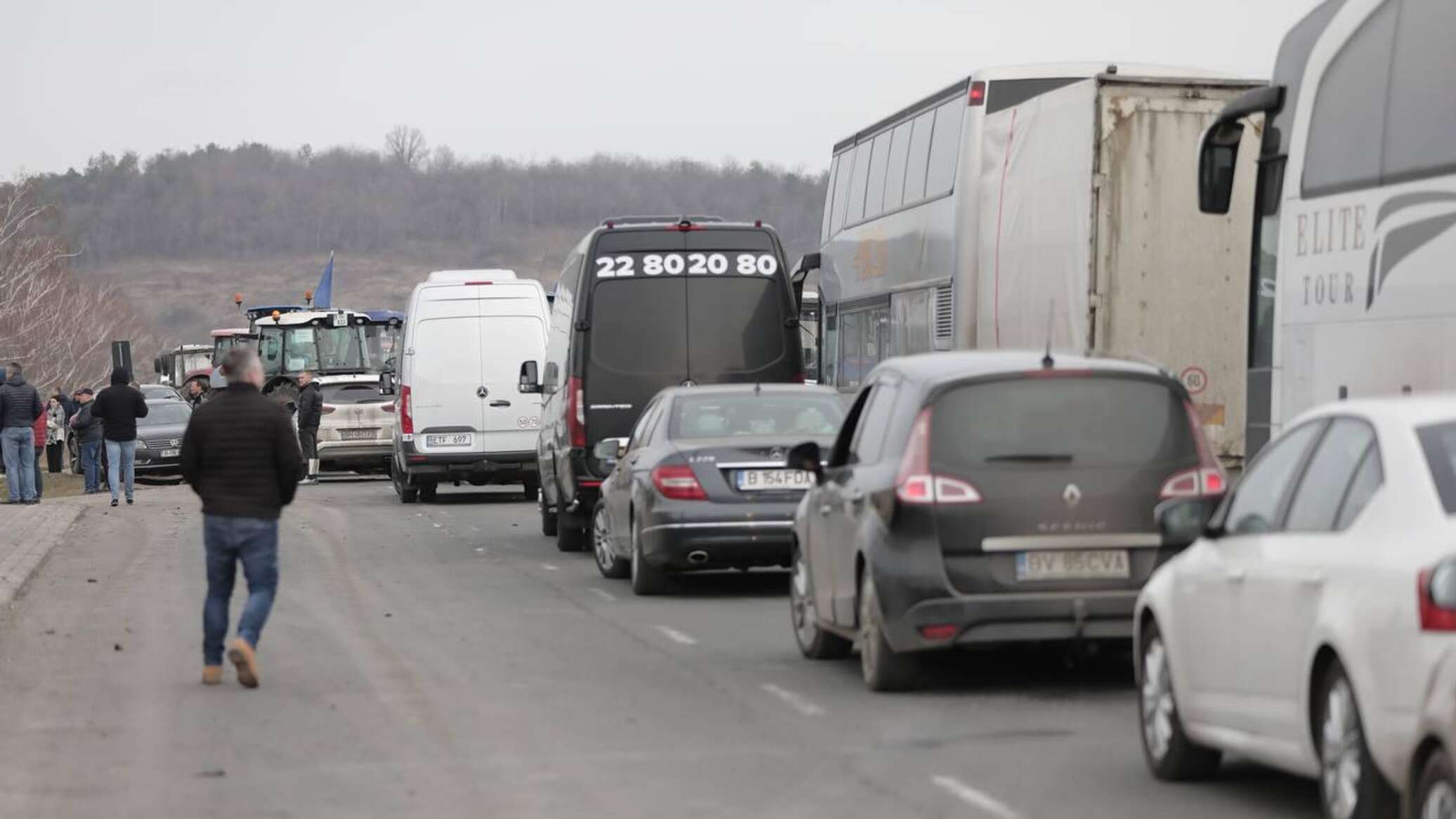 Молдаване покидают страну: на границе с Румынией заторы 