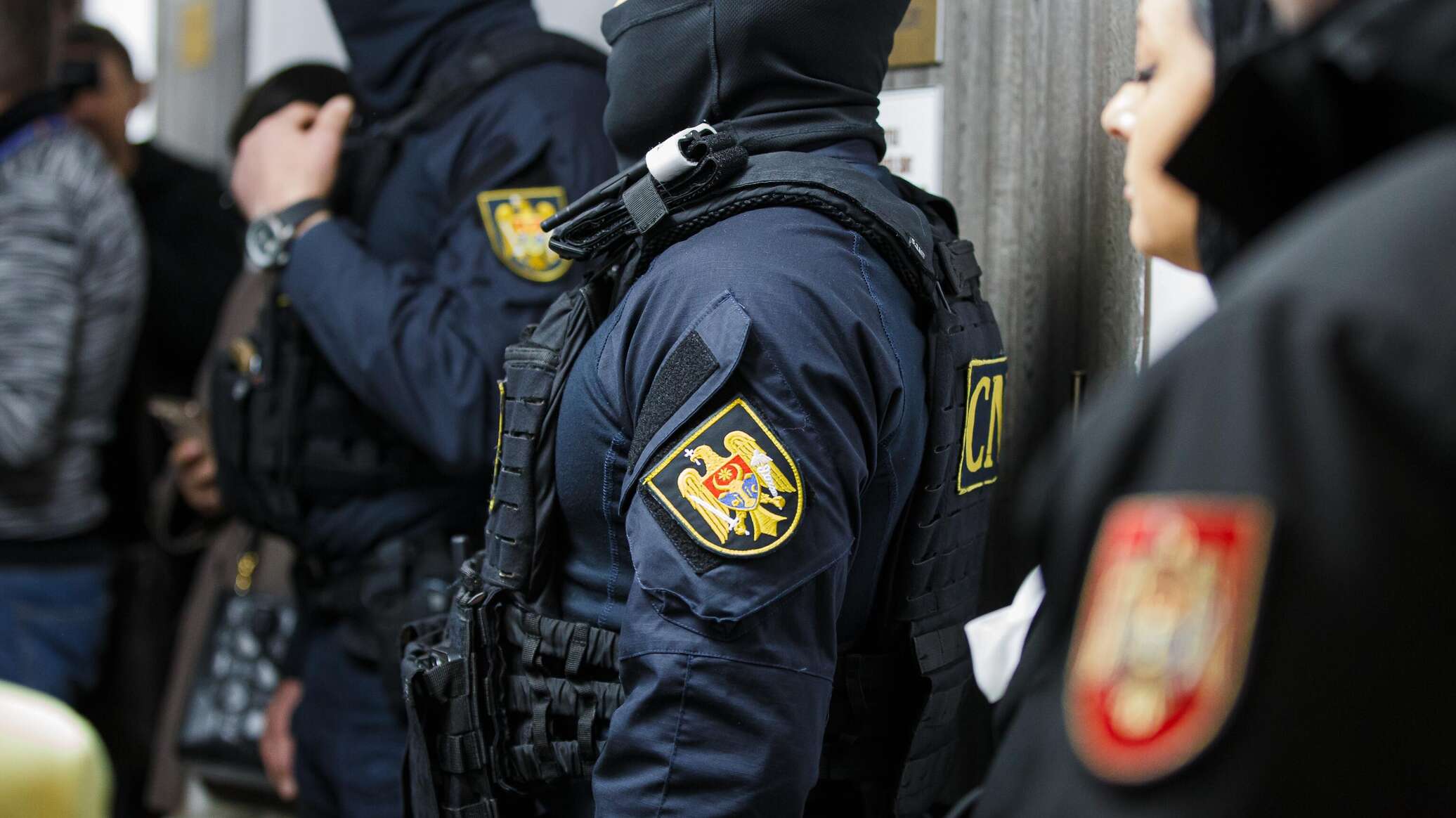 Обыски на таможенных пунктах в Молдове: задержаны семь человек 