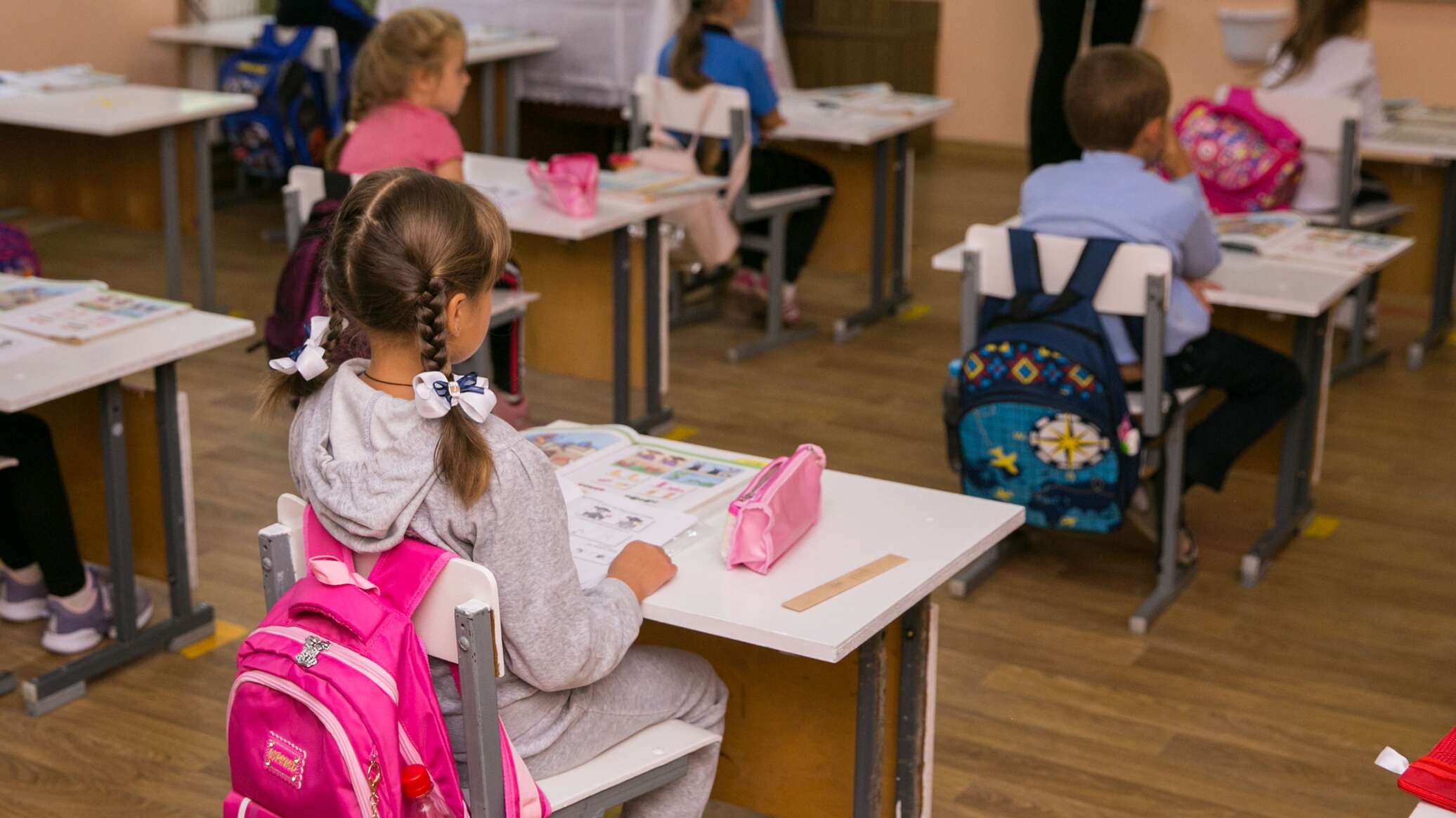 Конец "удаленке": школьники в Кишиневе вернутся за парты с понедельника  