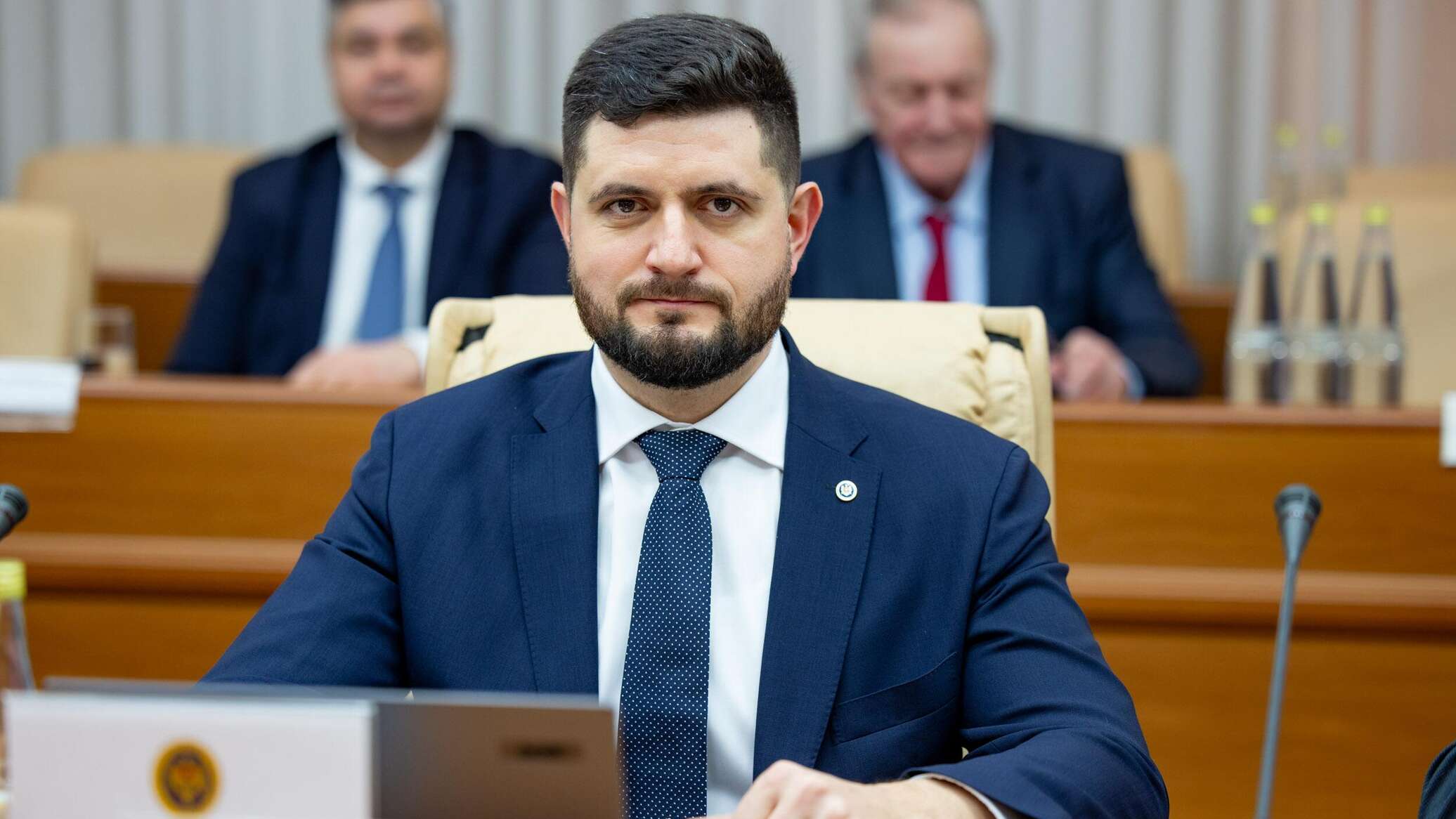 Opoziția a propus un vot de ne&icirc;ncredere față de politica Ministerului Energiei 