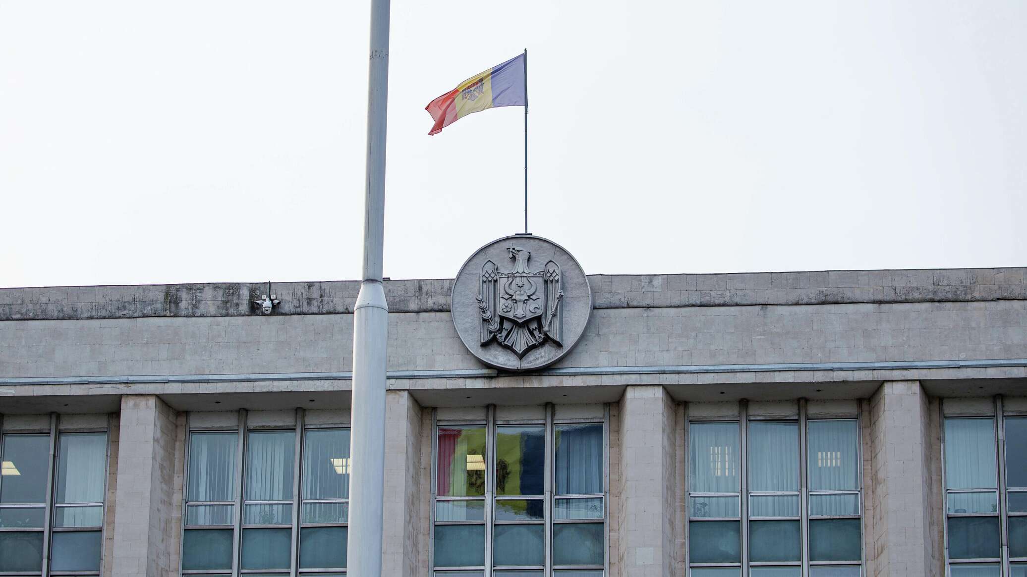 Первые лица Молдовы поздравили женщин с 8 марта  