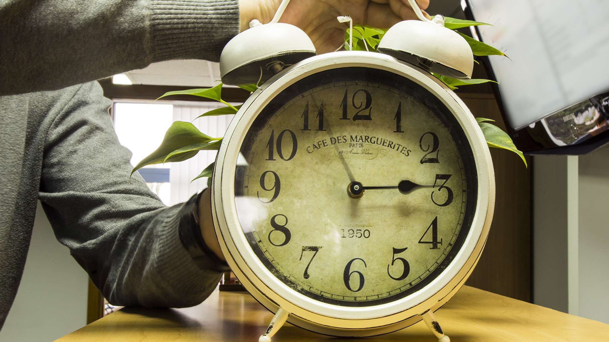 Молдова перешла на летнее время: часы перевели на час вперед 