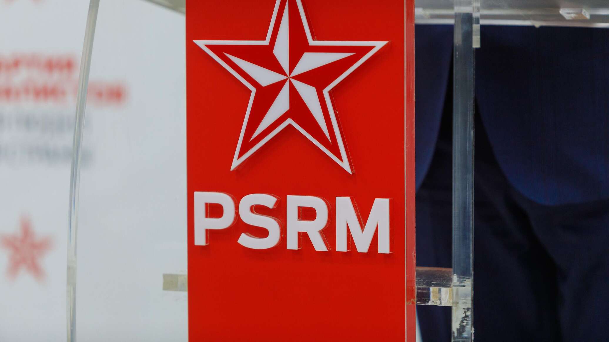 PSRM adună semnături pentru a propune un vot de ne&icirc;ncredere guvernului Munteanu 
