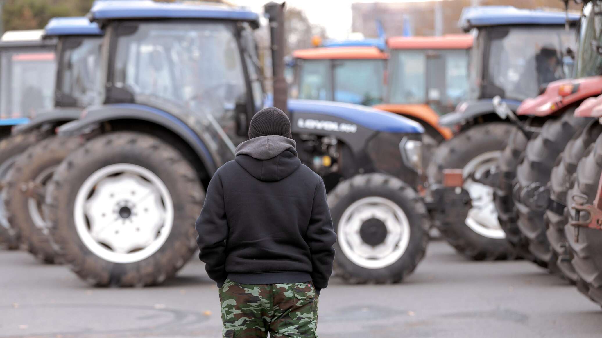 Минсельхоз призвал топливные компании не спекулировать на горючем для фермеров 