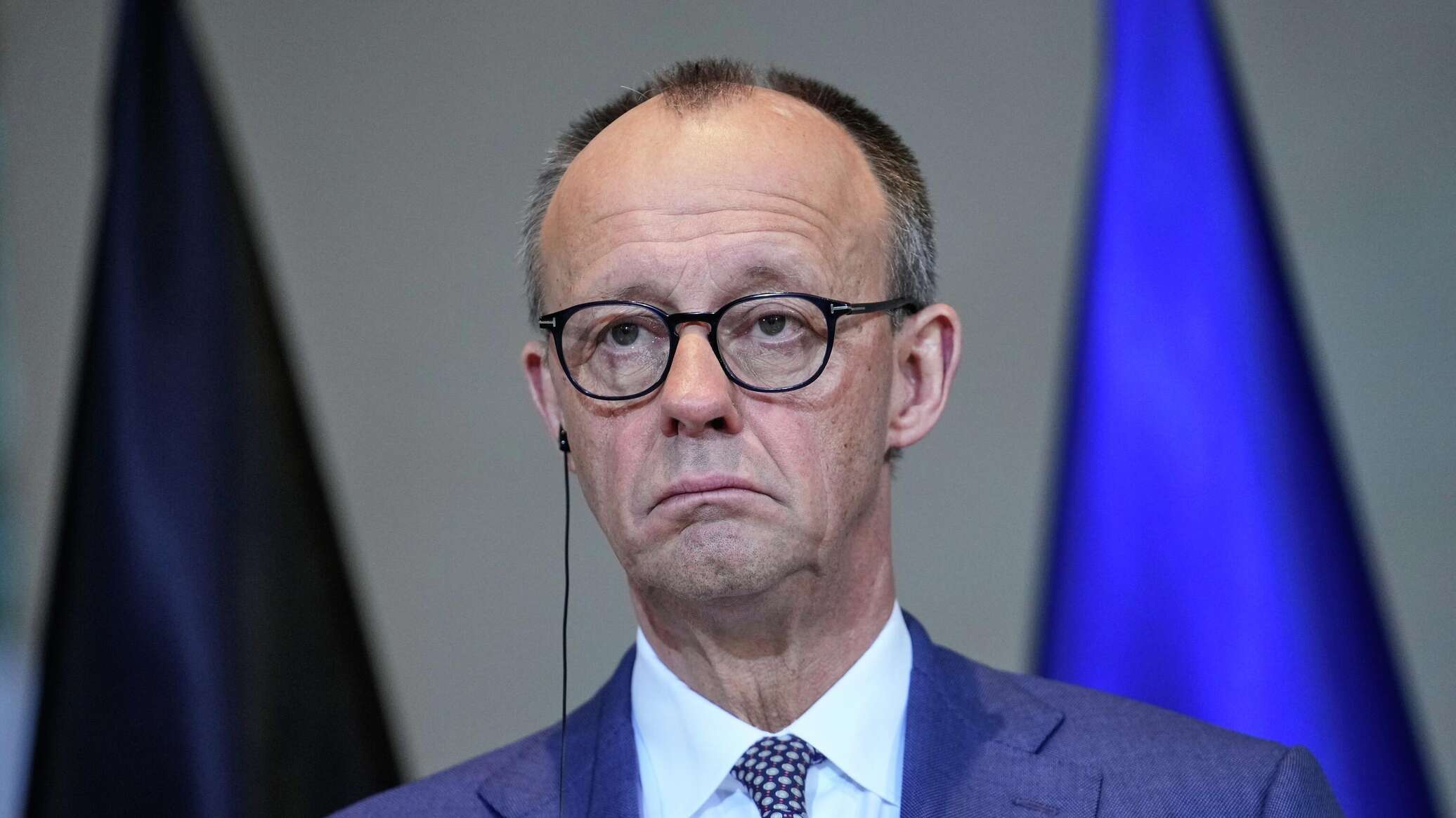 "Все намного хуже": по флагману ЕС нанесли тройной удар 