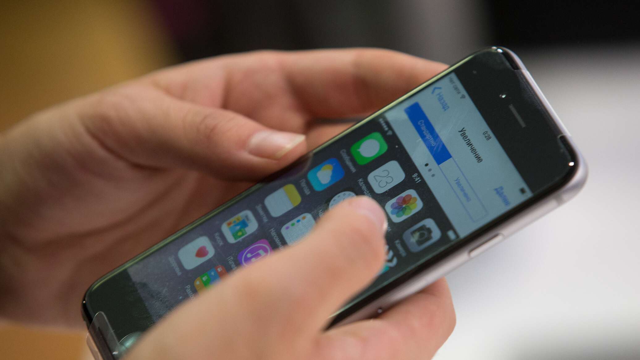 Австралия ужесточает правила соцсетей для защиты подростков и создает прецедент 