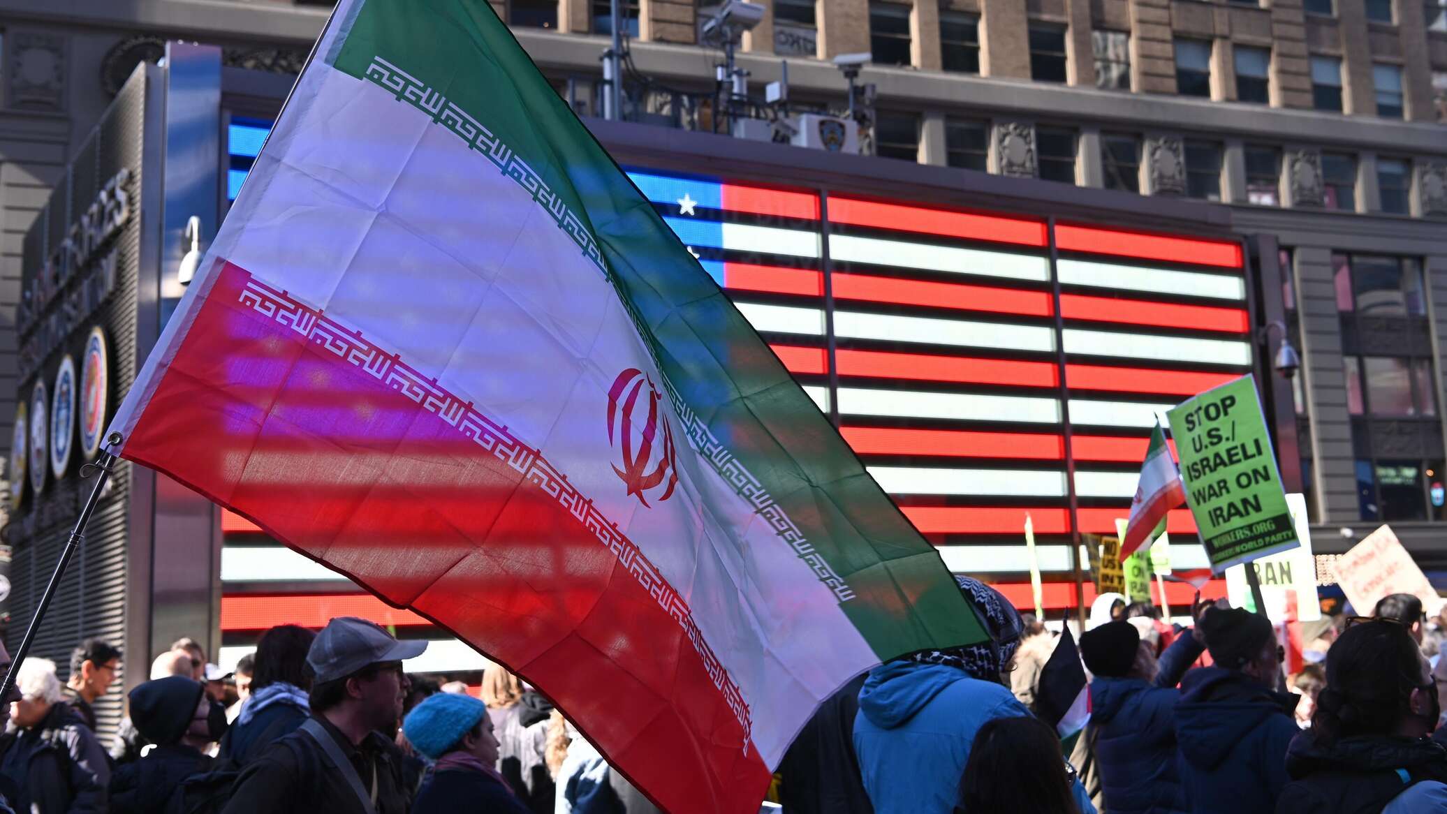 Из Персидского залива надвигается кислотный шторм 