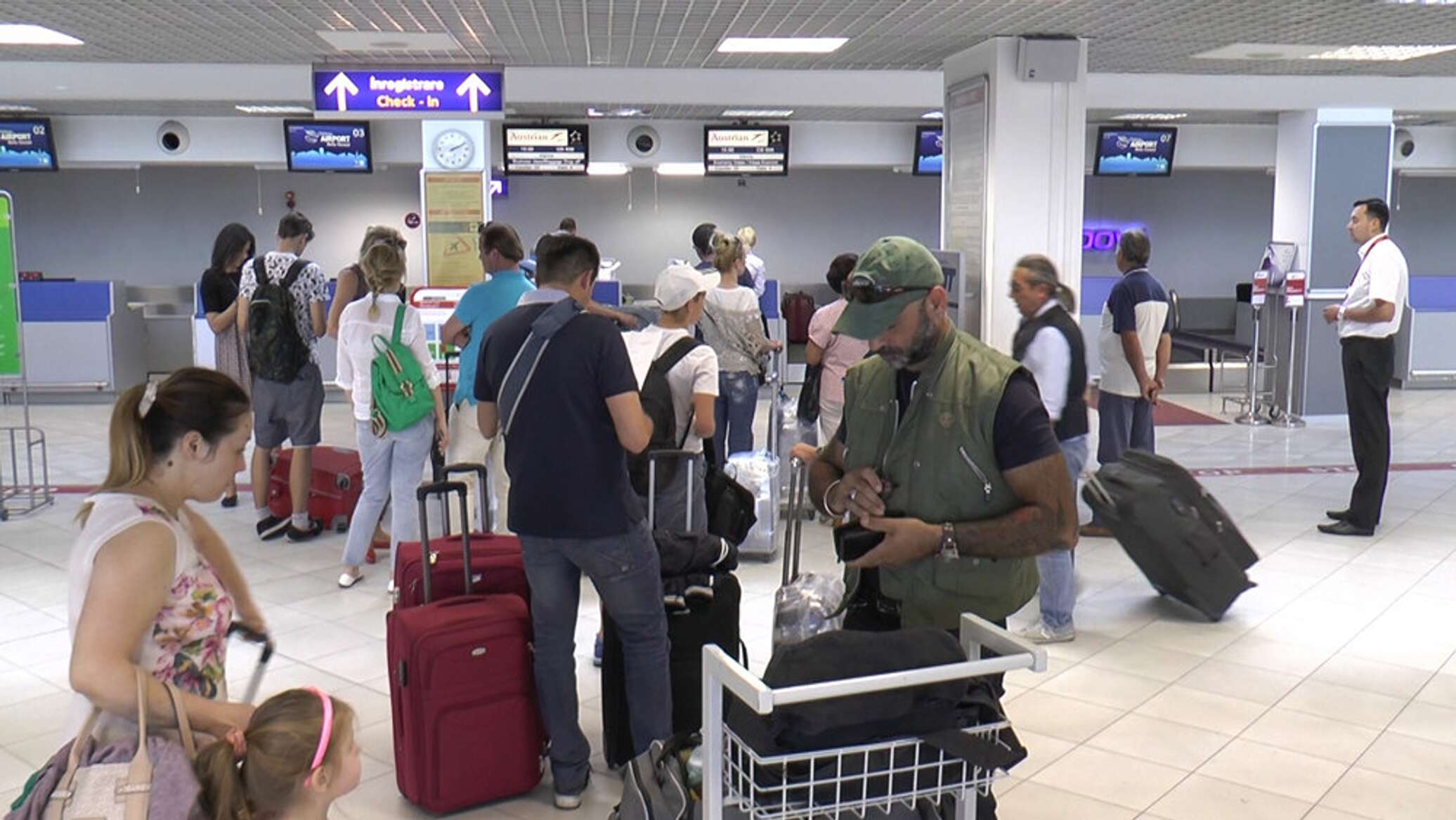 CNTraveller: сбои в аэропортах ЕС &mdash; пассажиры не успевают на рейсы из