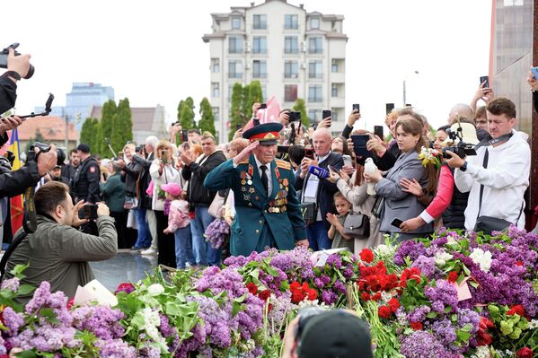 В городах Молдовы прошли торжества по случаю 81-й годовщины Великой Победы – фото - 09.05.2026, Sputnik Молдова