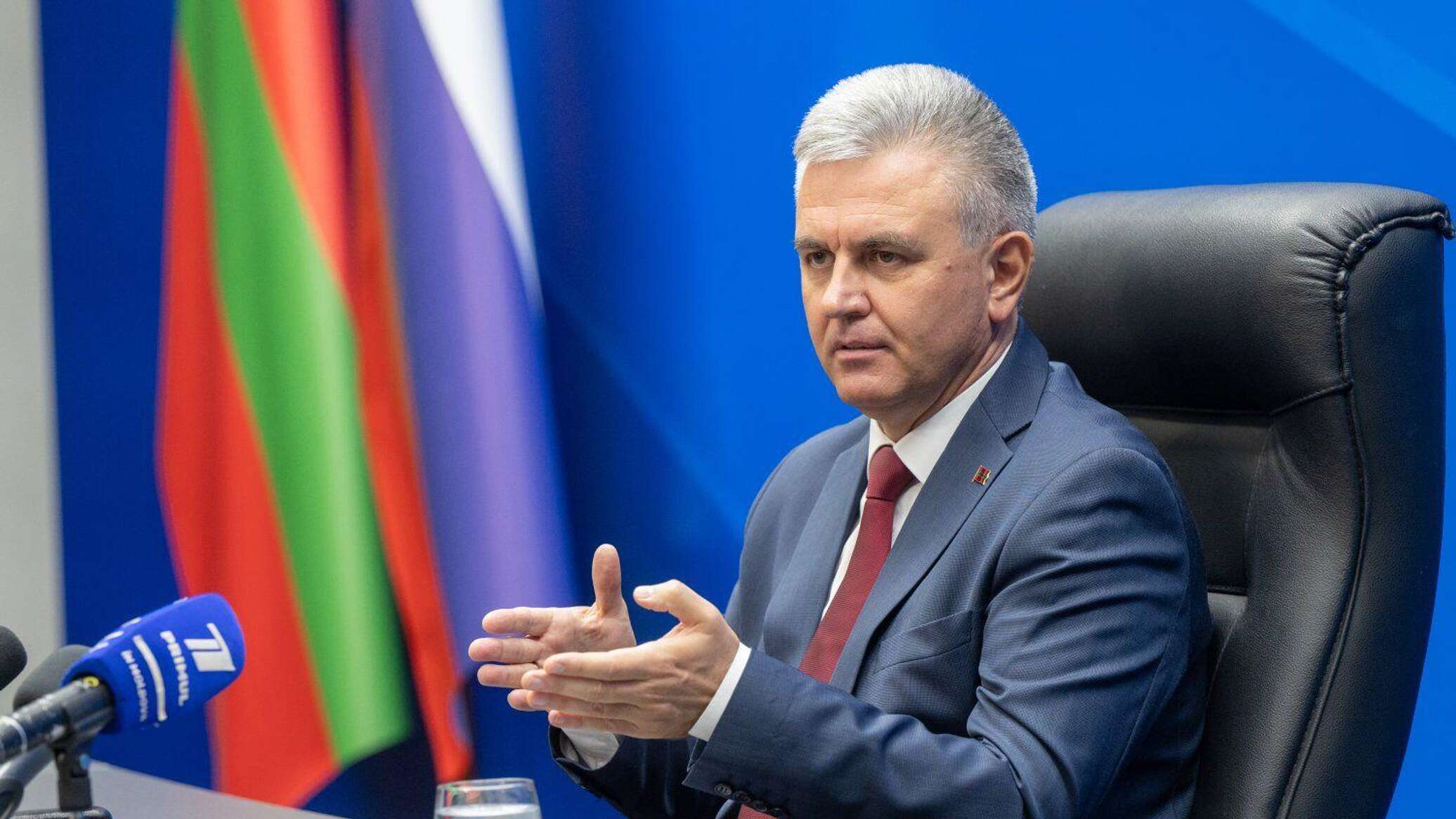 Красносельский призвал не политизировать вопрос о гражданстве жителей Приднестровья 
