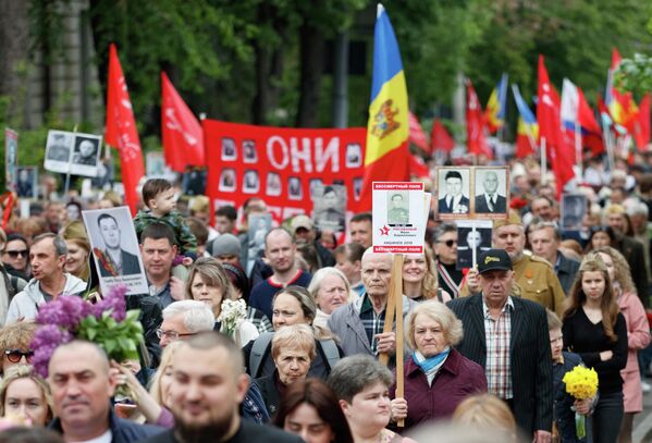 В городах Молдовы прошли торжества по случаю 81-й годовщины Великой Победы – фото - 09.05.2026, Sputnik Молдова