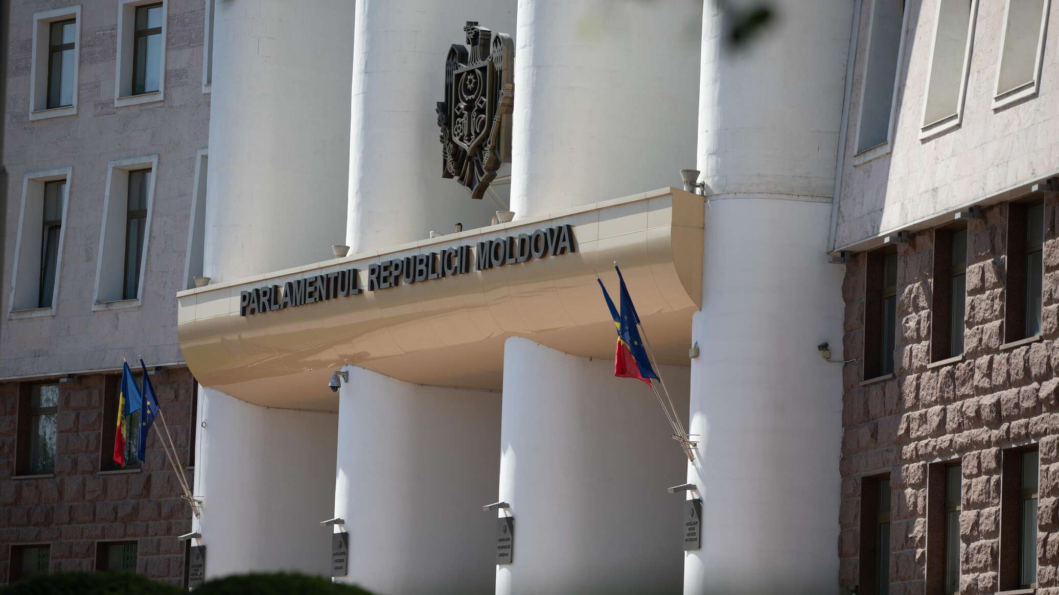 Impozitele unice de pe ambele maluri ale Nistrului au fost aprobate de parlament 