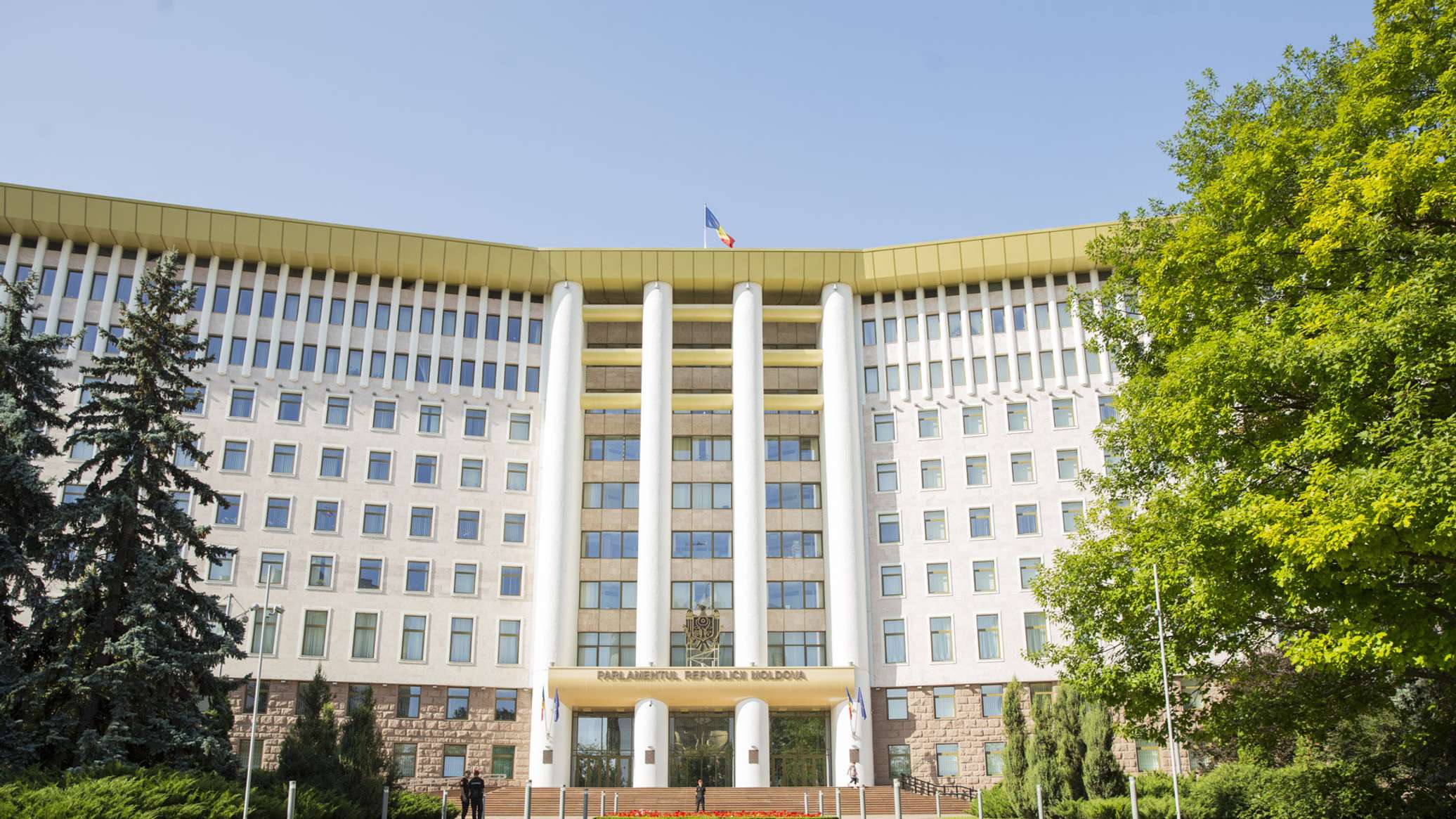 Парламент Молдовы утвердил программу по борьбе с отмыванием денег до 2030 года