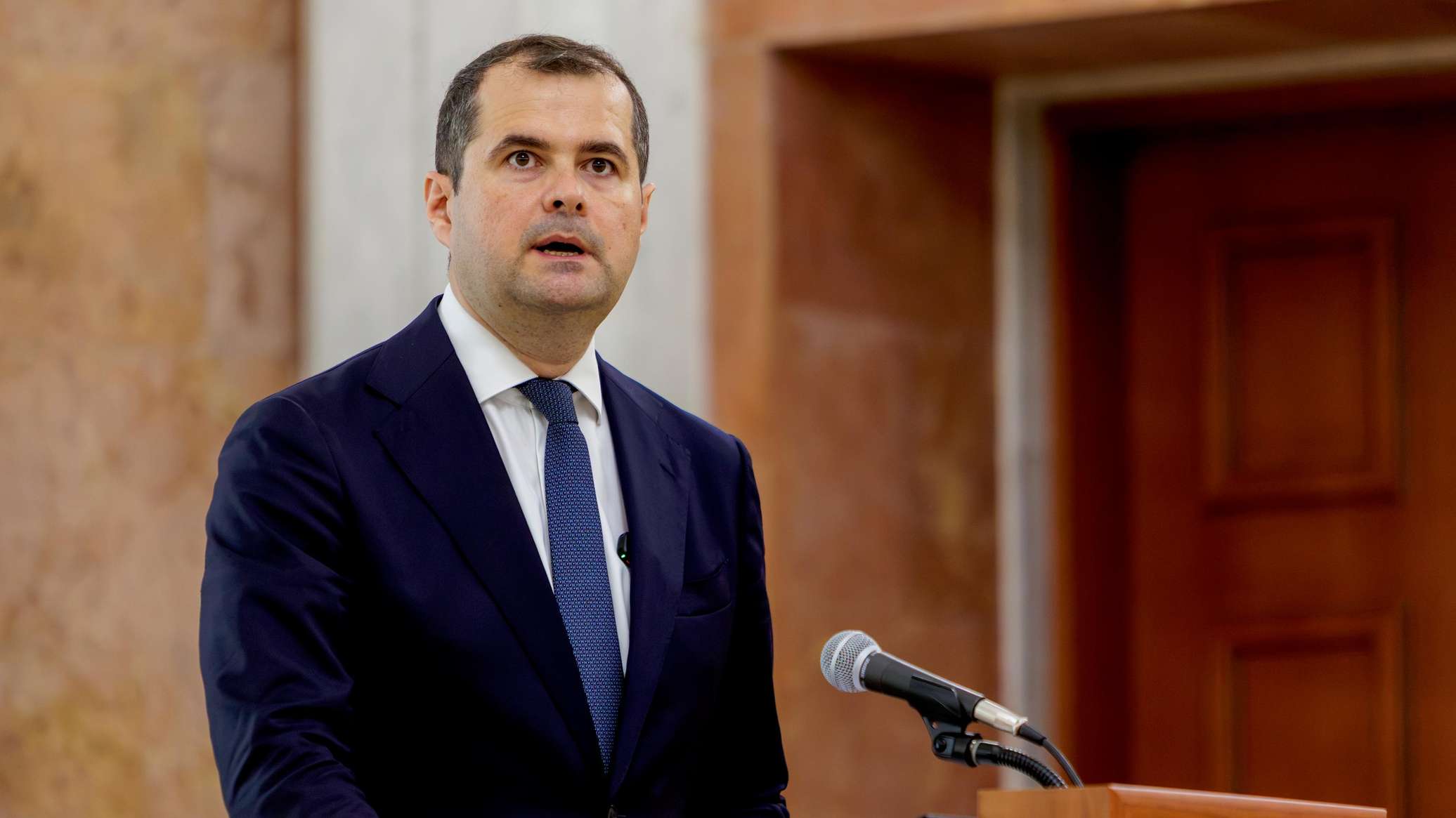 Tofan a constatat că mulți bani bugetari sunt cheltuiți pe fleacuri 