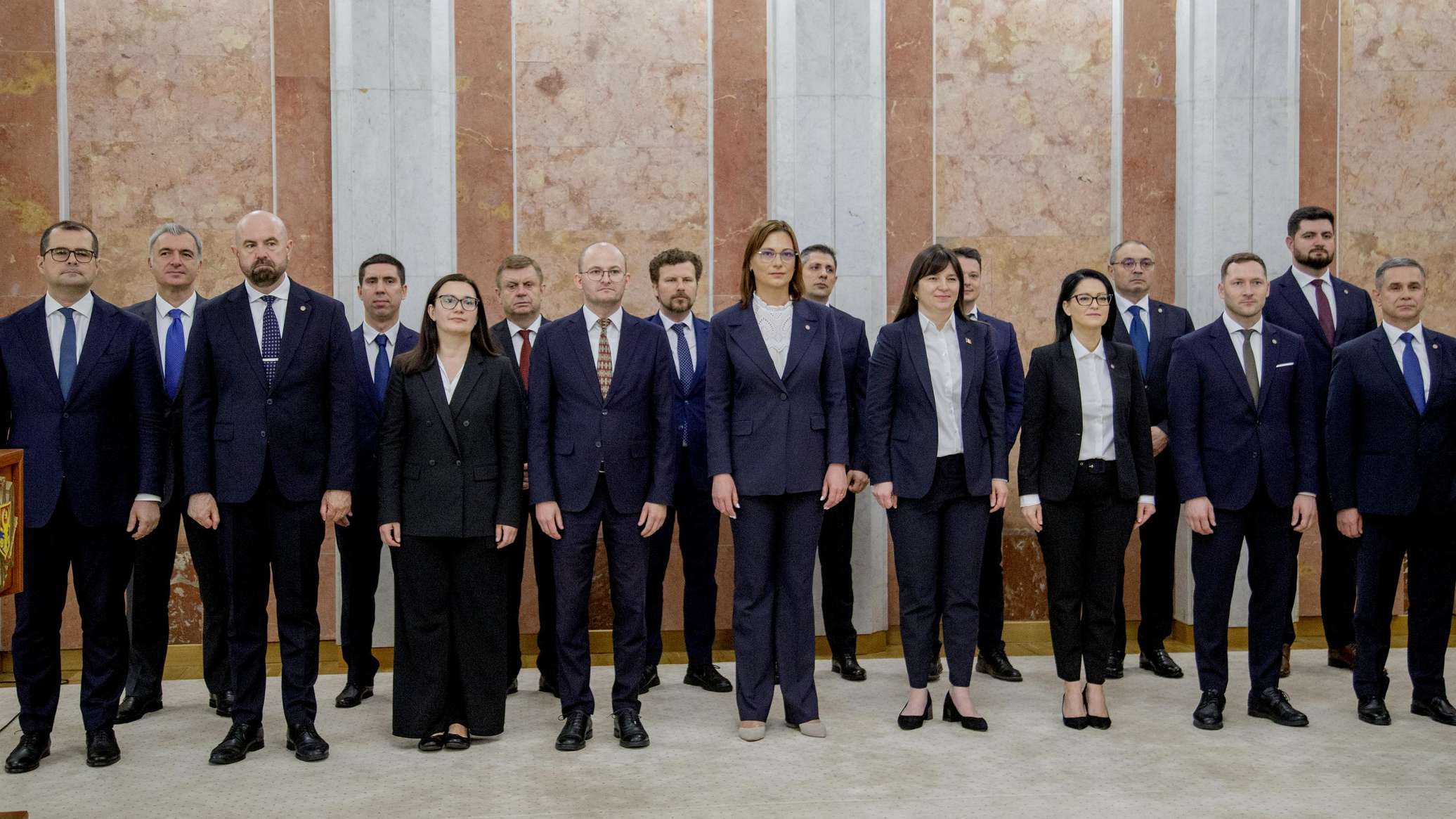 Cabinetul de miniștri vrea să semneze un acord cu NATO privind informațiile clasificate 