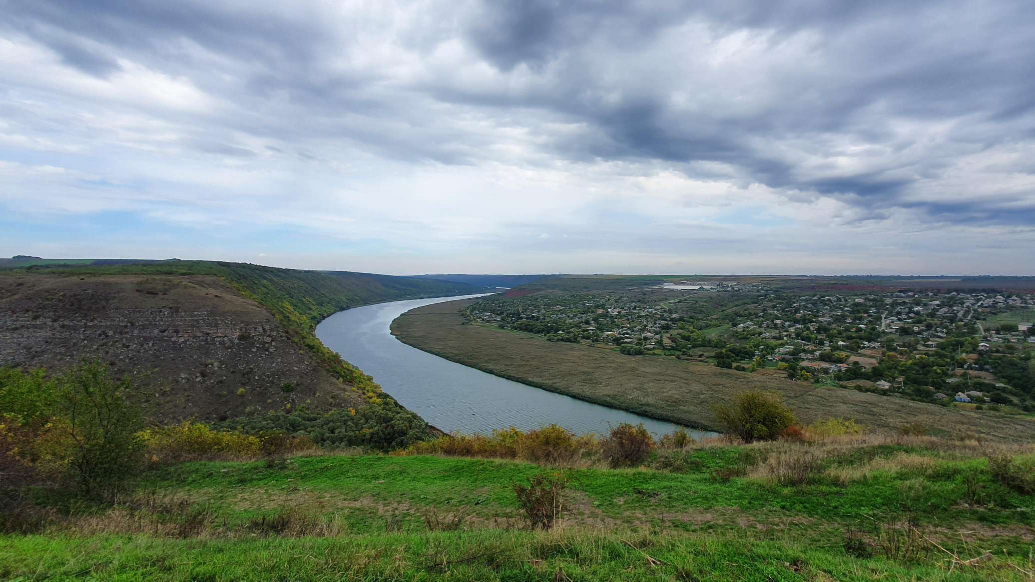 Кишинев и Киев договорились снизить сброс воды в Днестр 