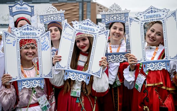 Праздник молодости: самые яркие кадры Международного фестиваля молодежи - 15.09.2026, Sputnik Молдова