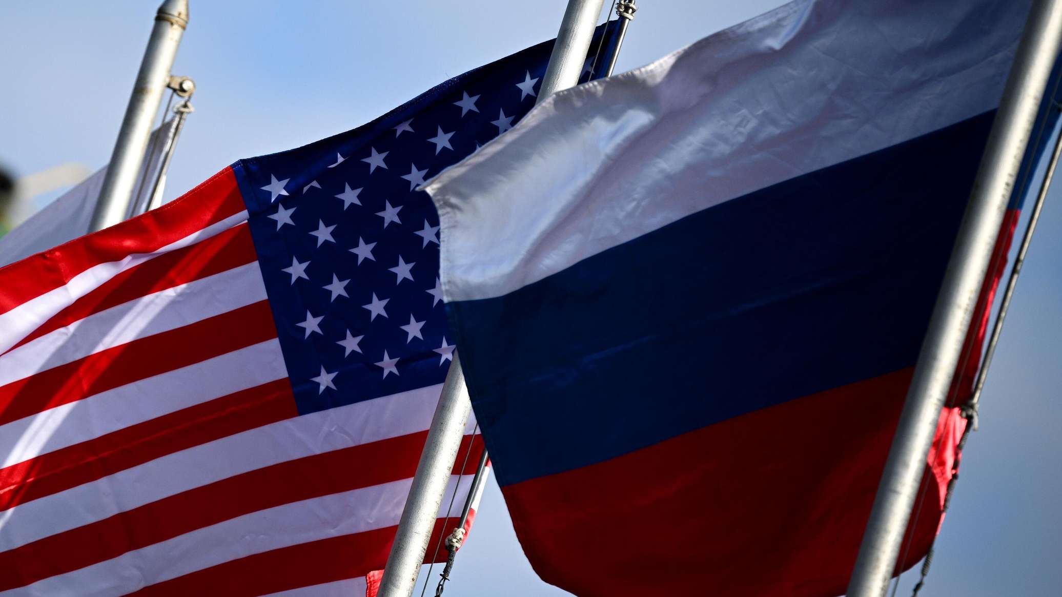 Президенты Путин и Трамп обсудили возможности урегулирования конфликта на Украине