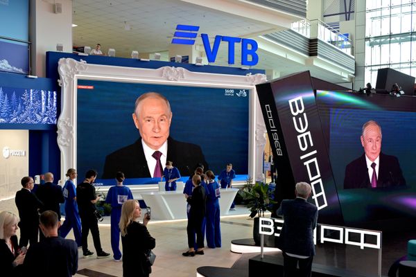 Энергетика, развитие Дальнего Востока и Арктики: Путин выступил на пленарной сессии ВЭФ - 03.09.2026, Sputnik Молдова