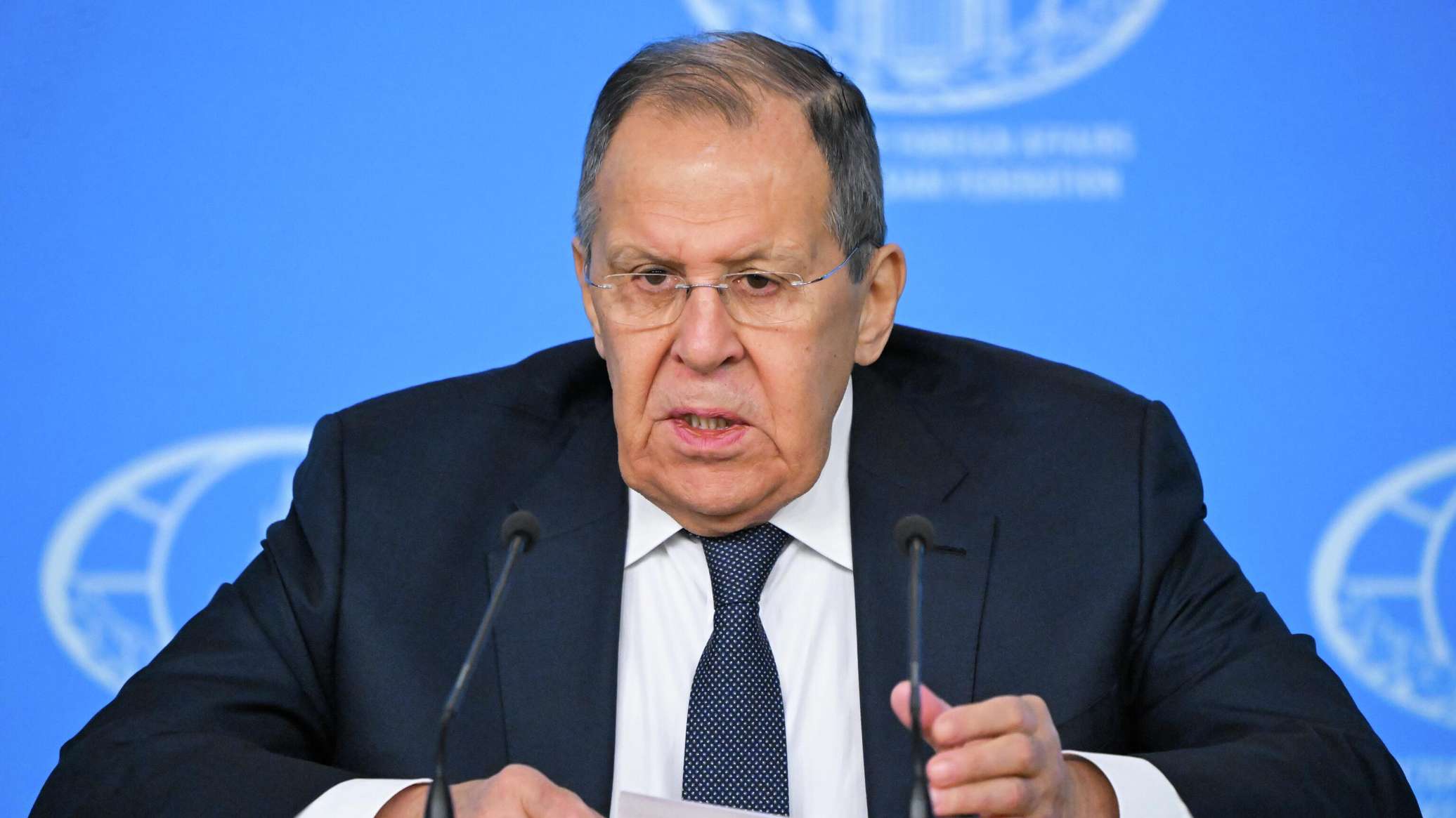 Лавров: подготовка к войне с Россией 