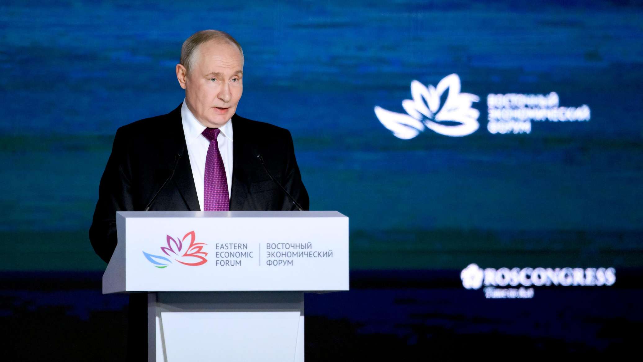 Энергетика, развитие Дальнего Востока и Арктики: Путин выступил на пленарной сессии ВЭФ - 03.09.2026, Sputnik Молдова