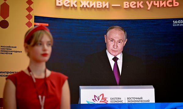Энергетика, развитие Дальнего Востока и Арктики: Путин выступил на пленарной сессии ВЭФ - 03.09.2026, Sputnik Молдова
