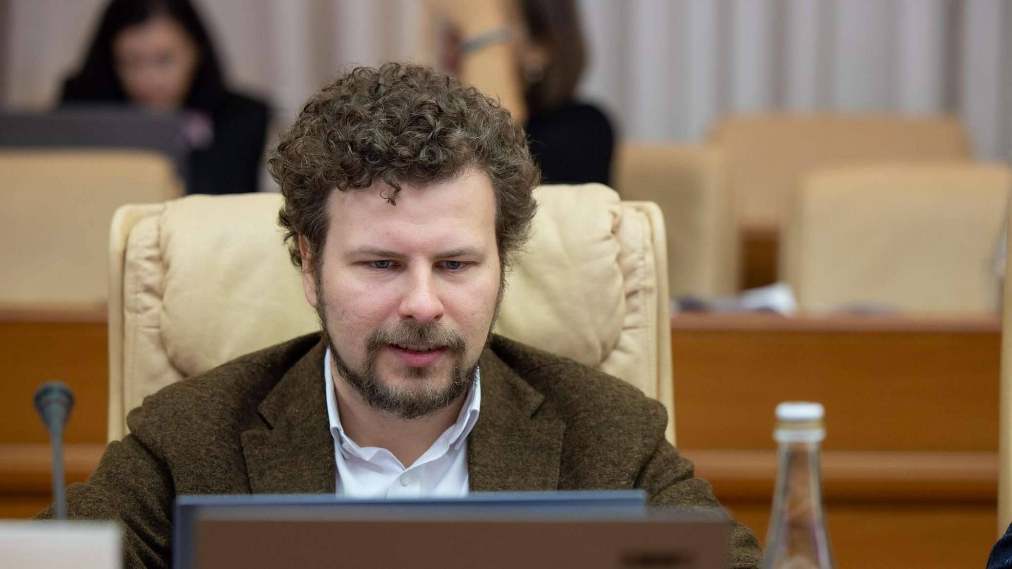 Министр образования Молдовы раскритиковал спортсменов, вышедших на протест