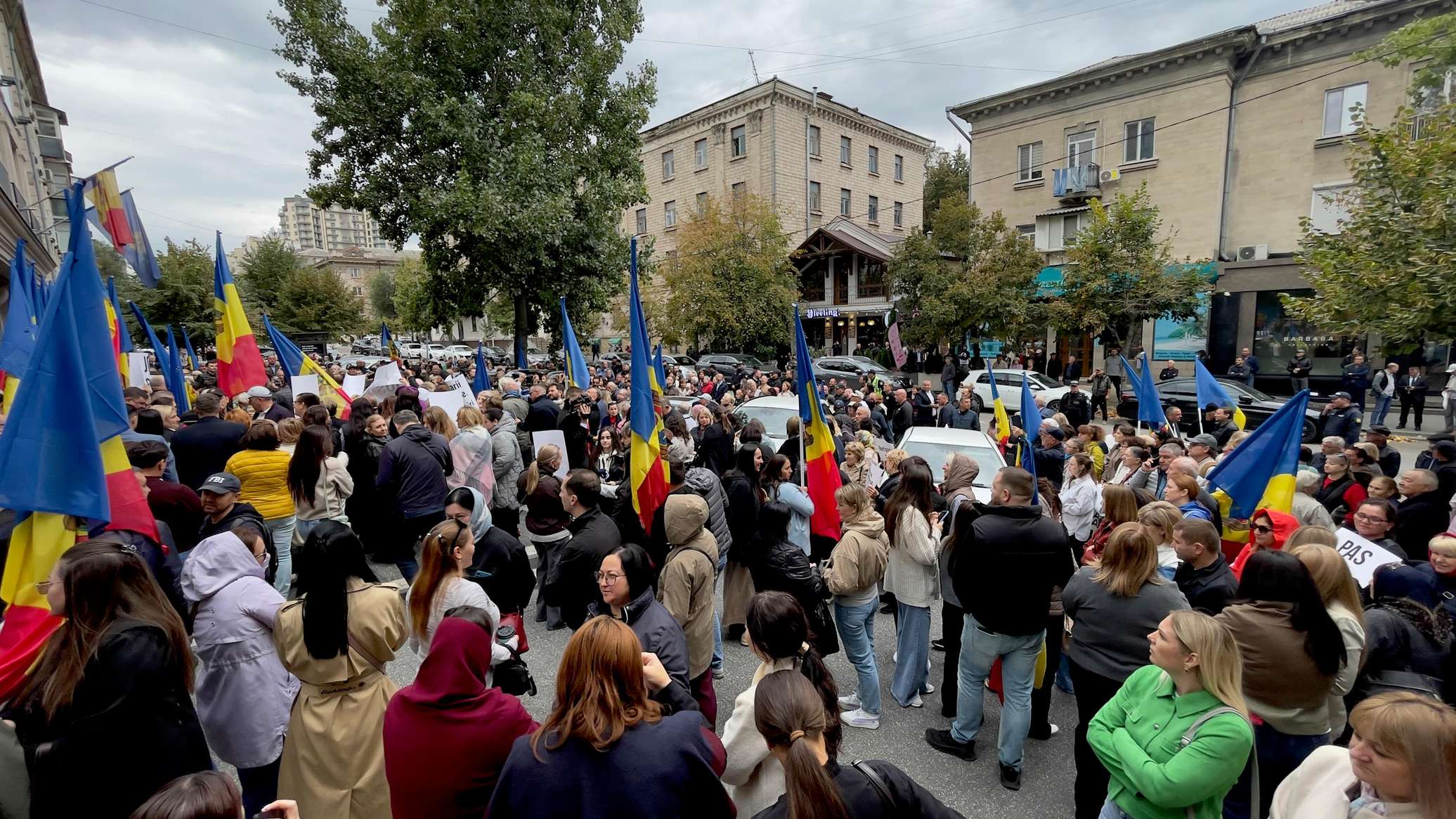 Власть Молдовы деморализована, поэтому шанс на импичмент исключать нельзя 